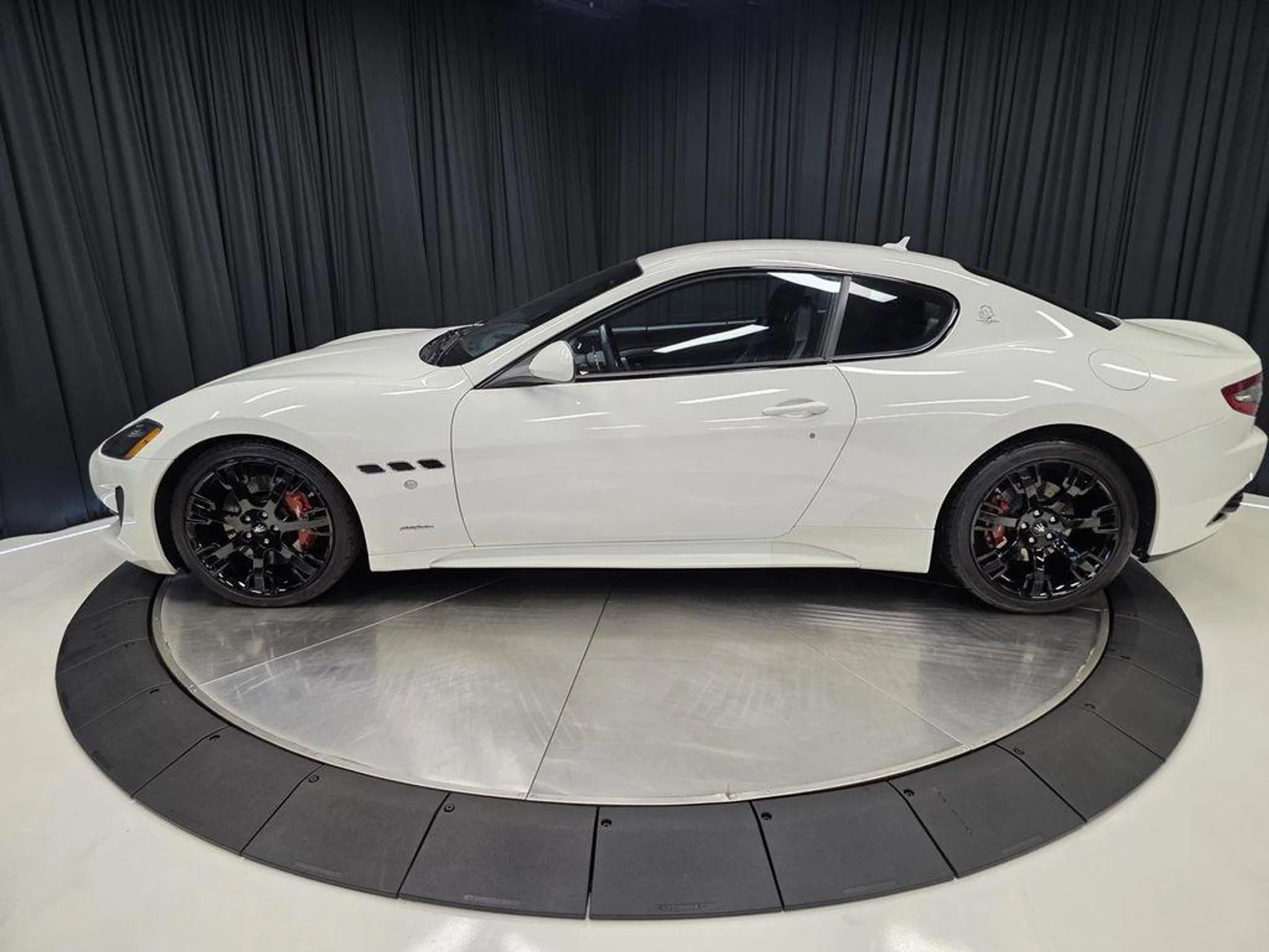 mph007_3180630040_s_G_Gfp_B_Pu_Zxbhs4x_OU_Gk_K_Mz_VQ_Iac_30b47da676