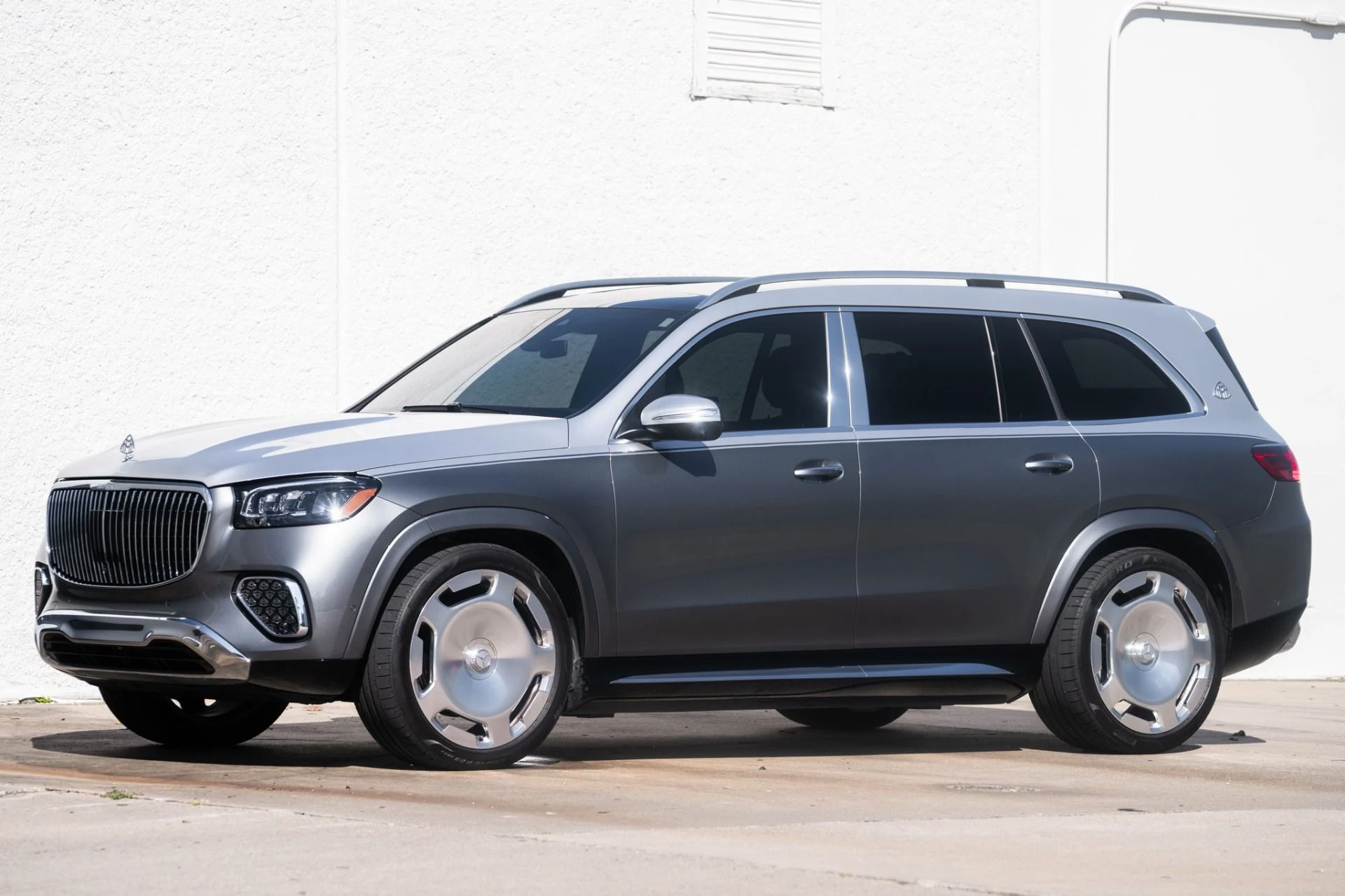 mph007_318090930_Used_2024_Mercedes_Benz_GLS_Mercedes_Maybach_GLS_600_4_MATIC_1758921516_cad0e60182