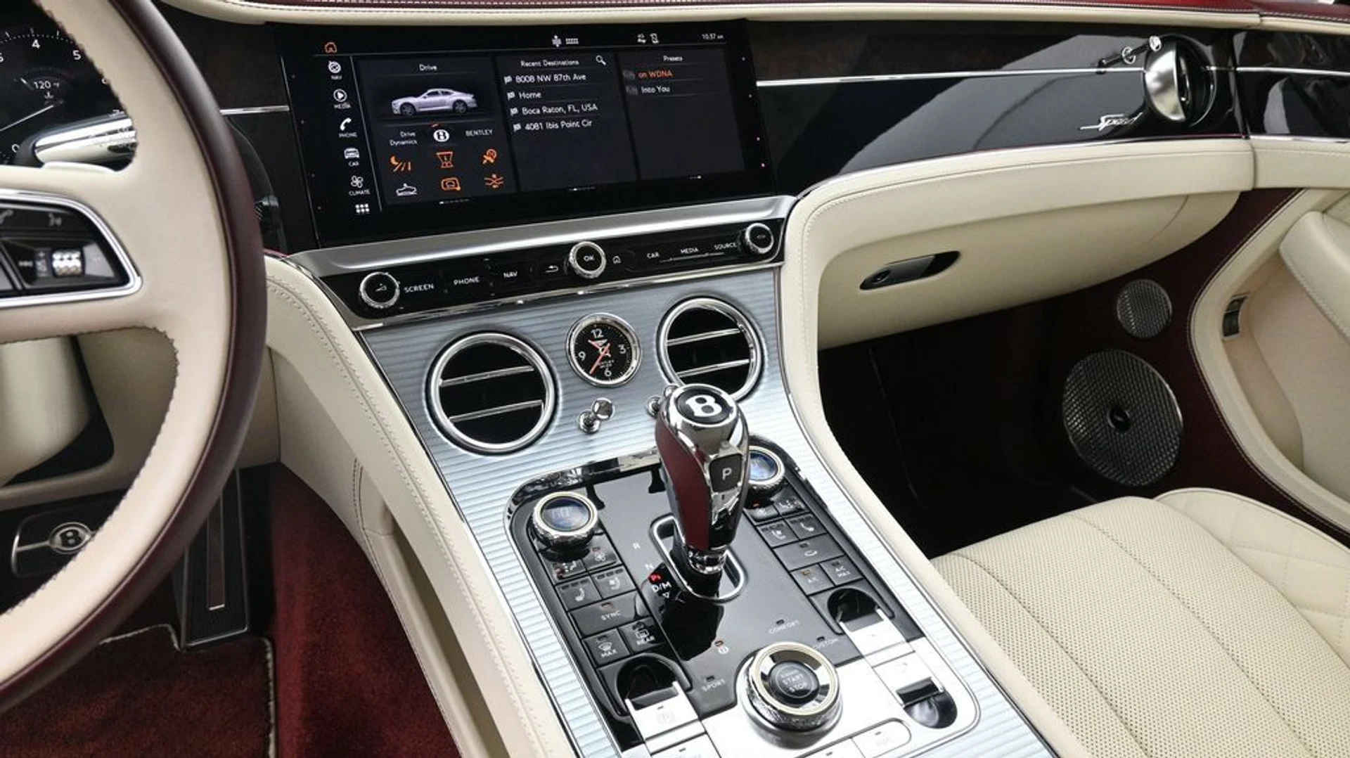 mph007_3182915899_5cd914027023eba18a7d26889b1f6815x_08d434e515