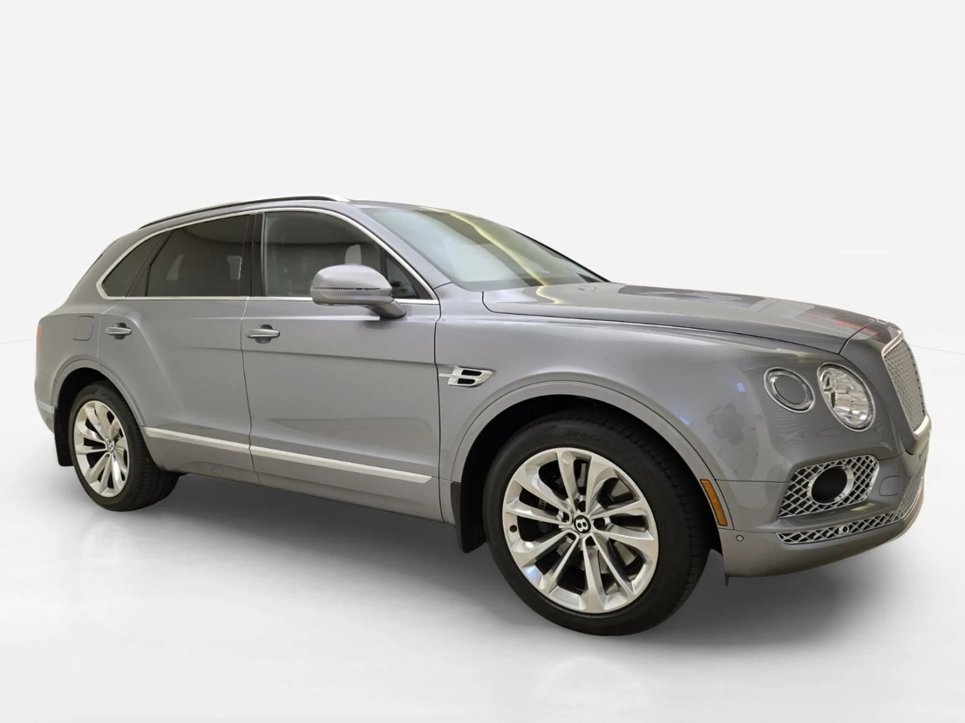 mph007_3184161826_Used_2018_Bentley_Bentayga_W12_1776837865_f5e18e704a