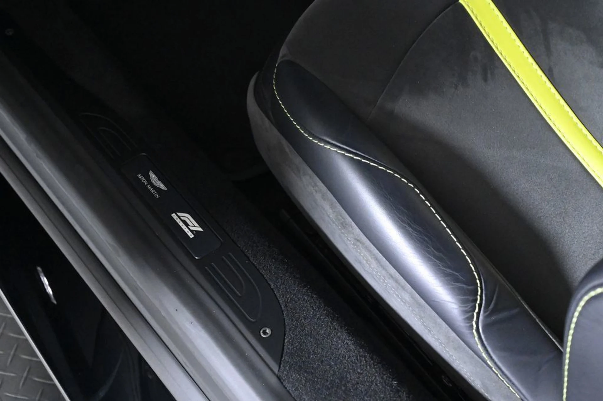 mph007_319203064_used_2023_aston_martin_vantage_f1edition_11350_23029594_8_1024_7f00ed9c7a