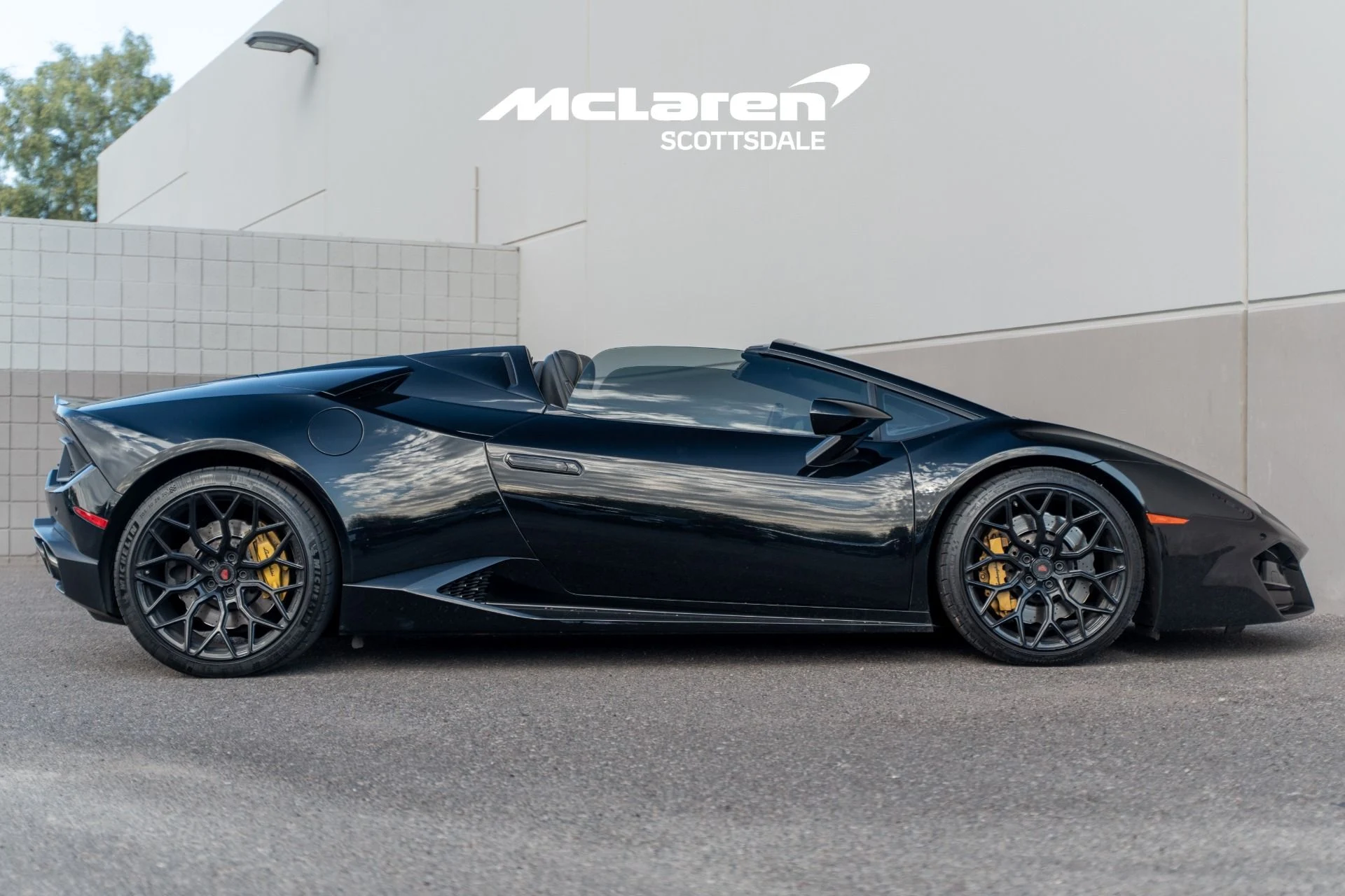 mph007_3192161754_Used_2019_LAMBORGHINI_HURACAN_LP_580_2_Spyder_1765056710_08538f4fb3