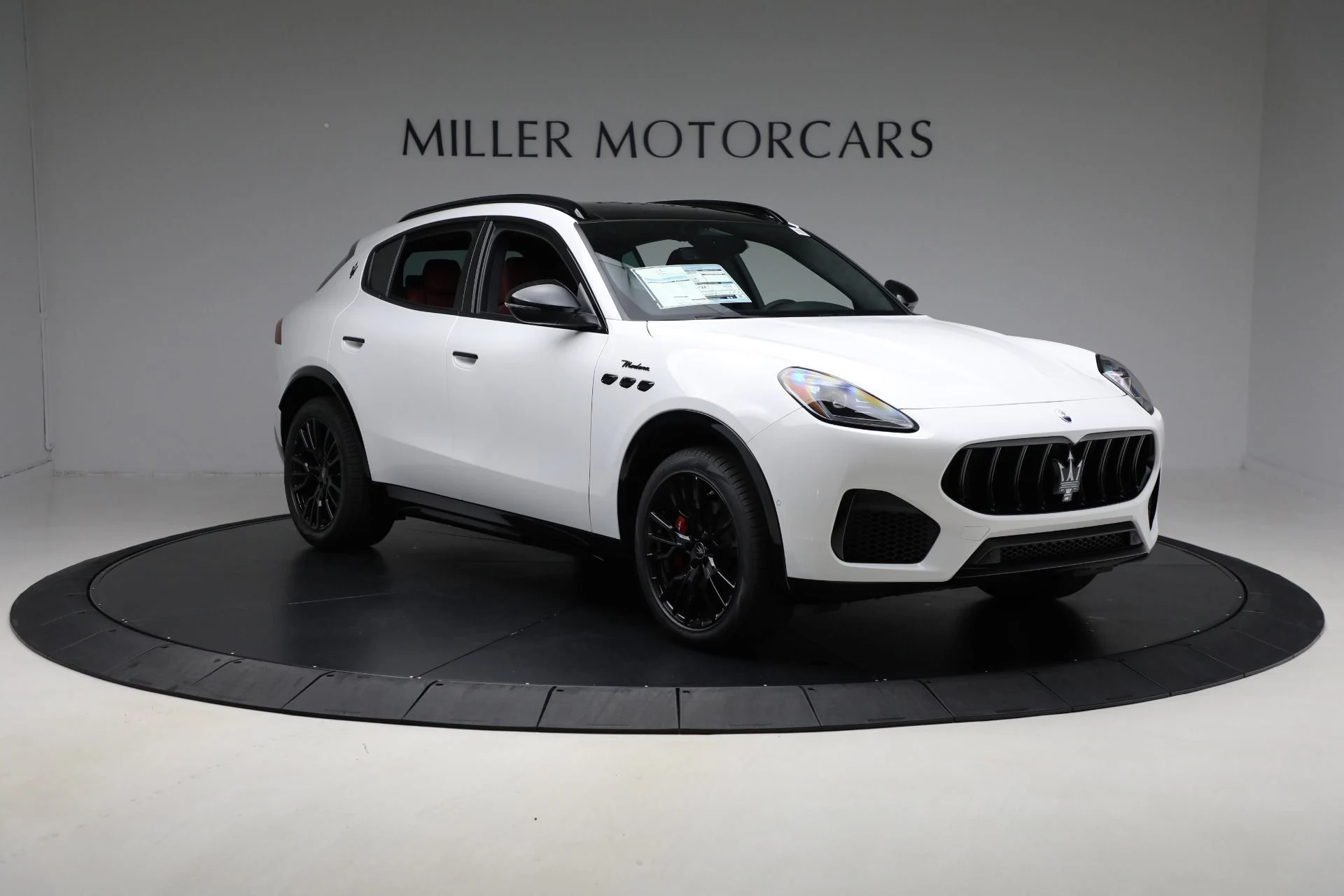 mph007_3214380704_New_2025_Maserati_Grecale_Modena_004647a189
