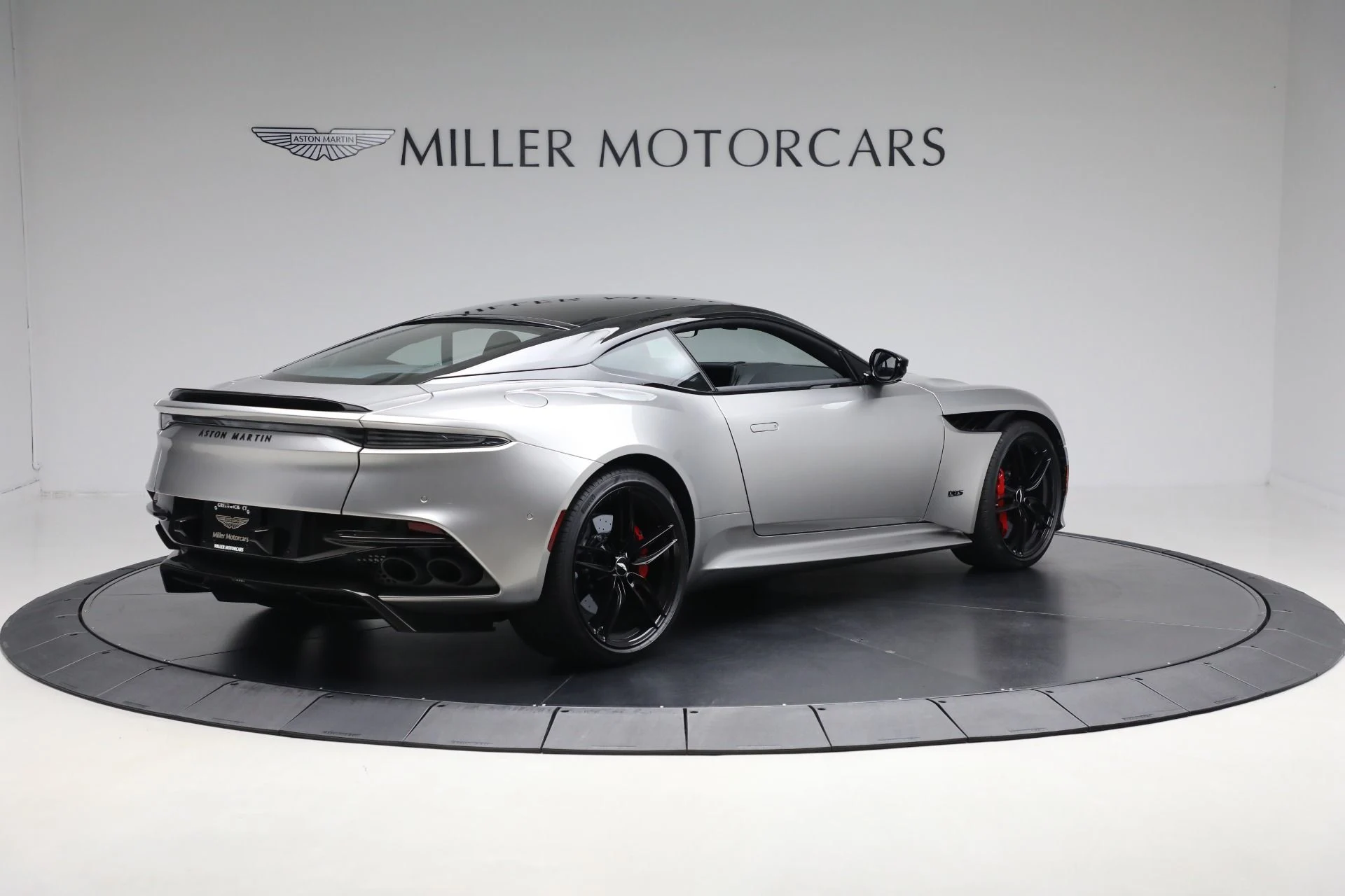 mph007_3216262079_Used_2023_Aston_Martin_DBS_Superleggera_e9a772d754