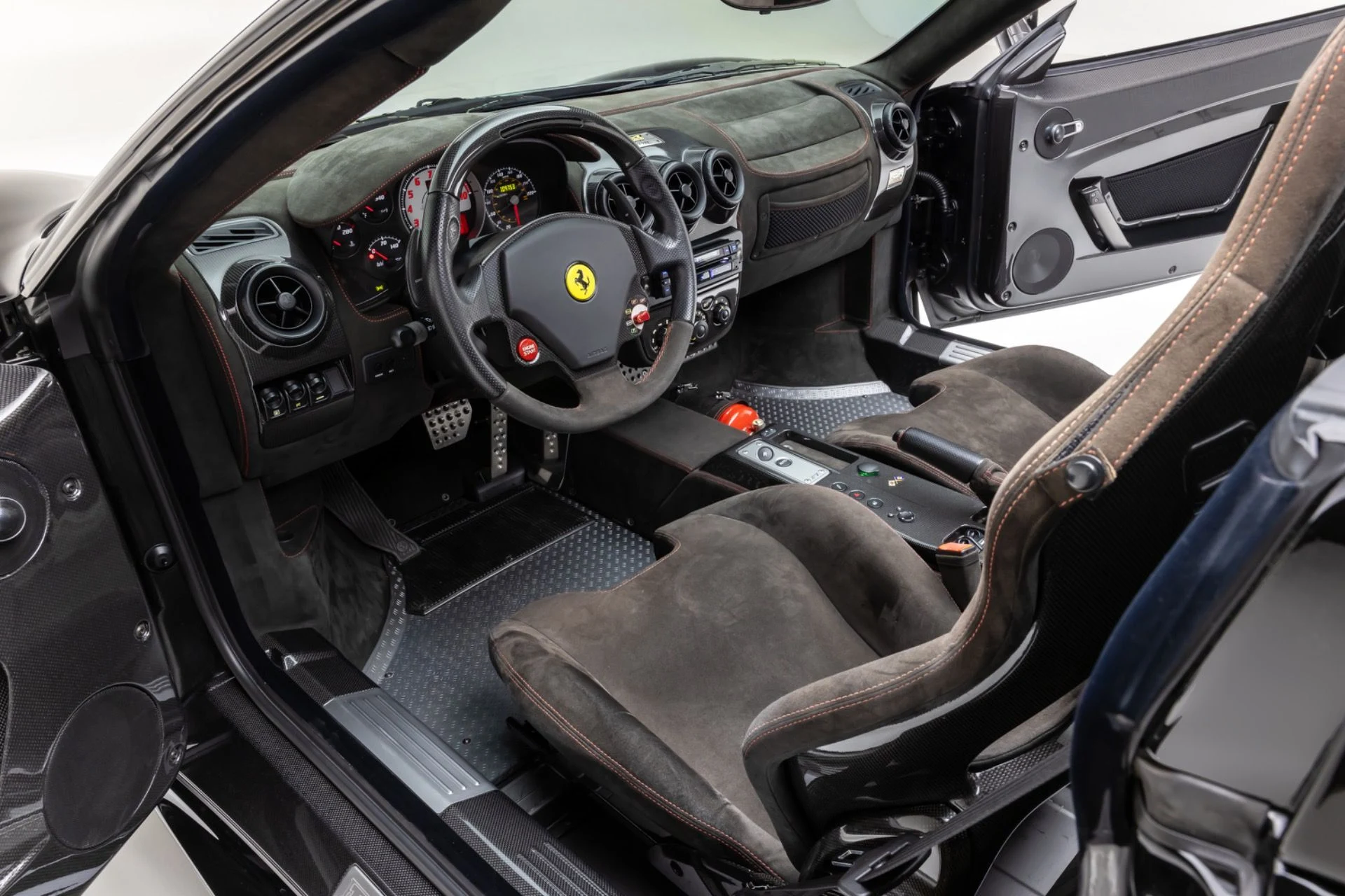 mph007_3228954590_13488_p8_l_e7b25b6388