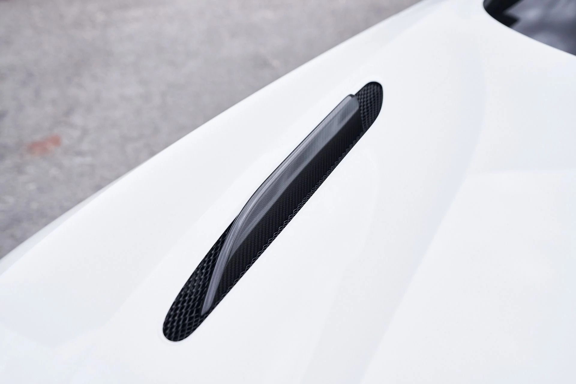 mph007_323219763_Used_2020_Aston_Martin_DB_11_AMR_1756239327_45c5c354ab