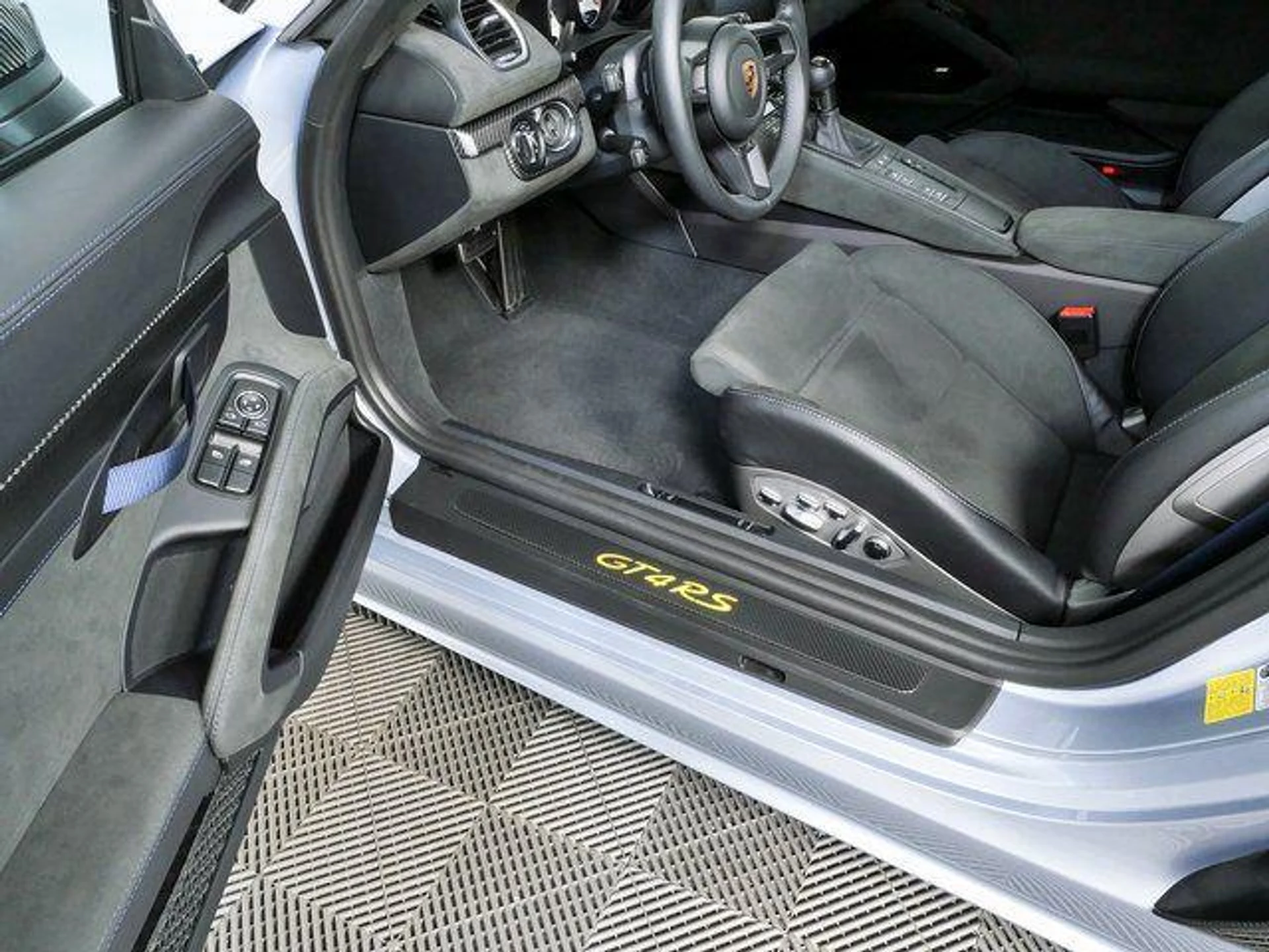 mph007_3245062456_bgi_J_6uetv_Hp_V5c_AM_7_C_i_VF_8_Mg_653ac5388f