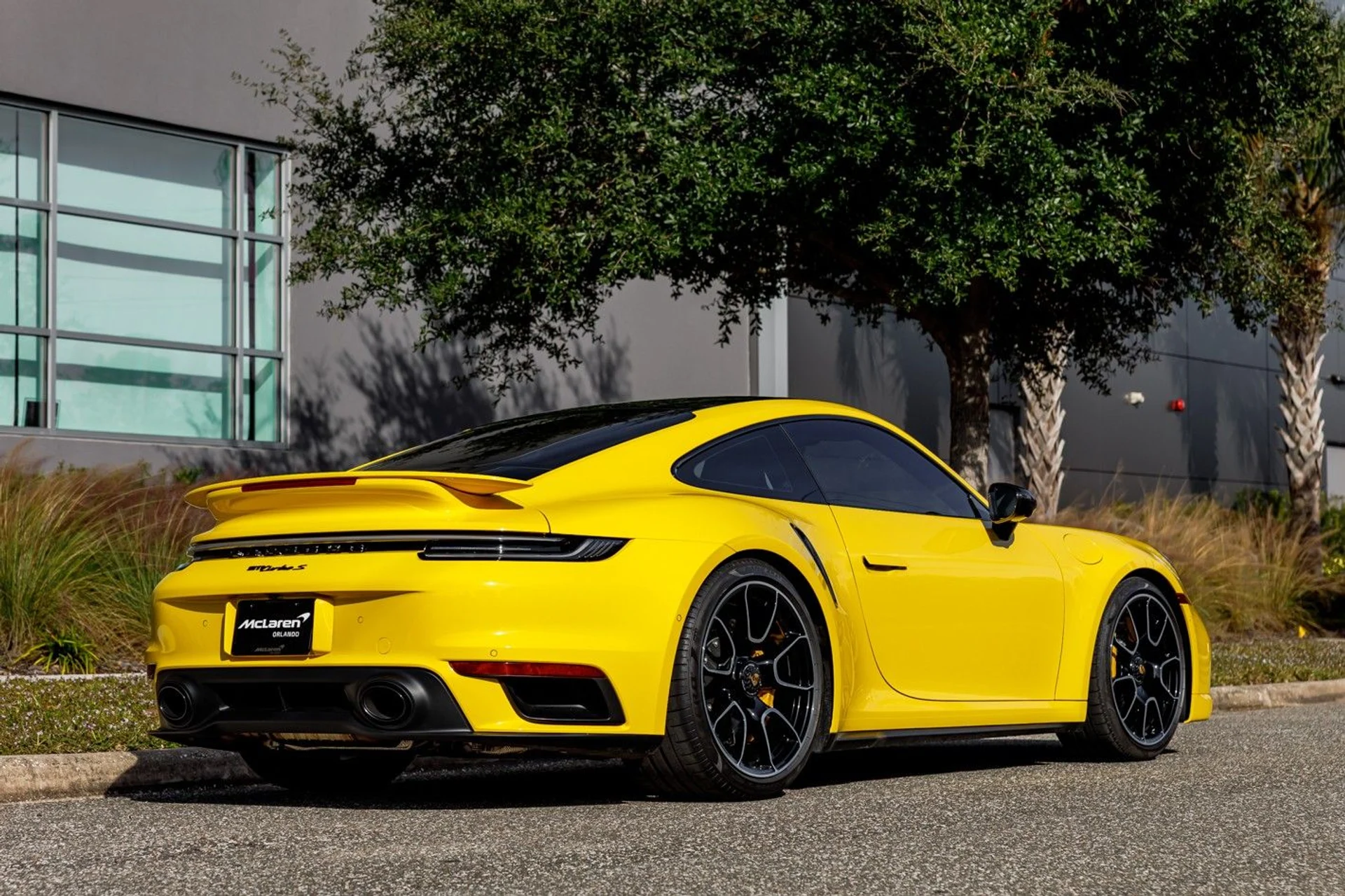 mph007_3245837292_622_p8_l_06ebb0586a