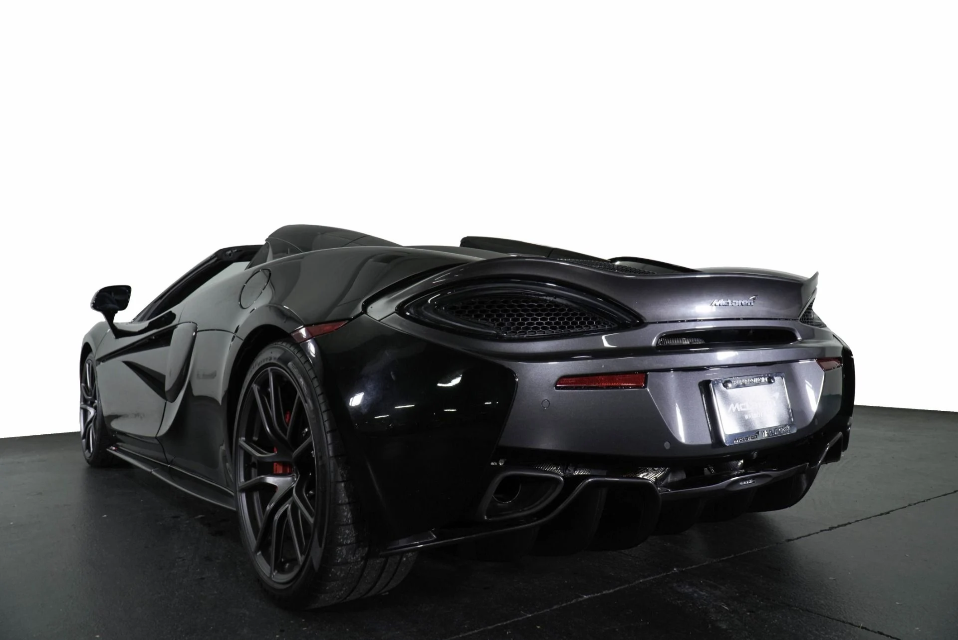 mph007_3248368051_Used_2019_Mc_Laren_570_S_1765307043_42235b89a4