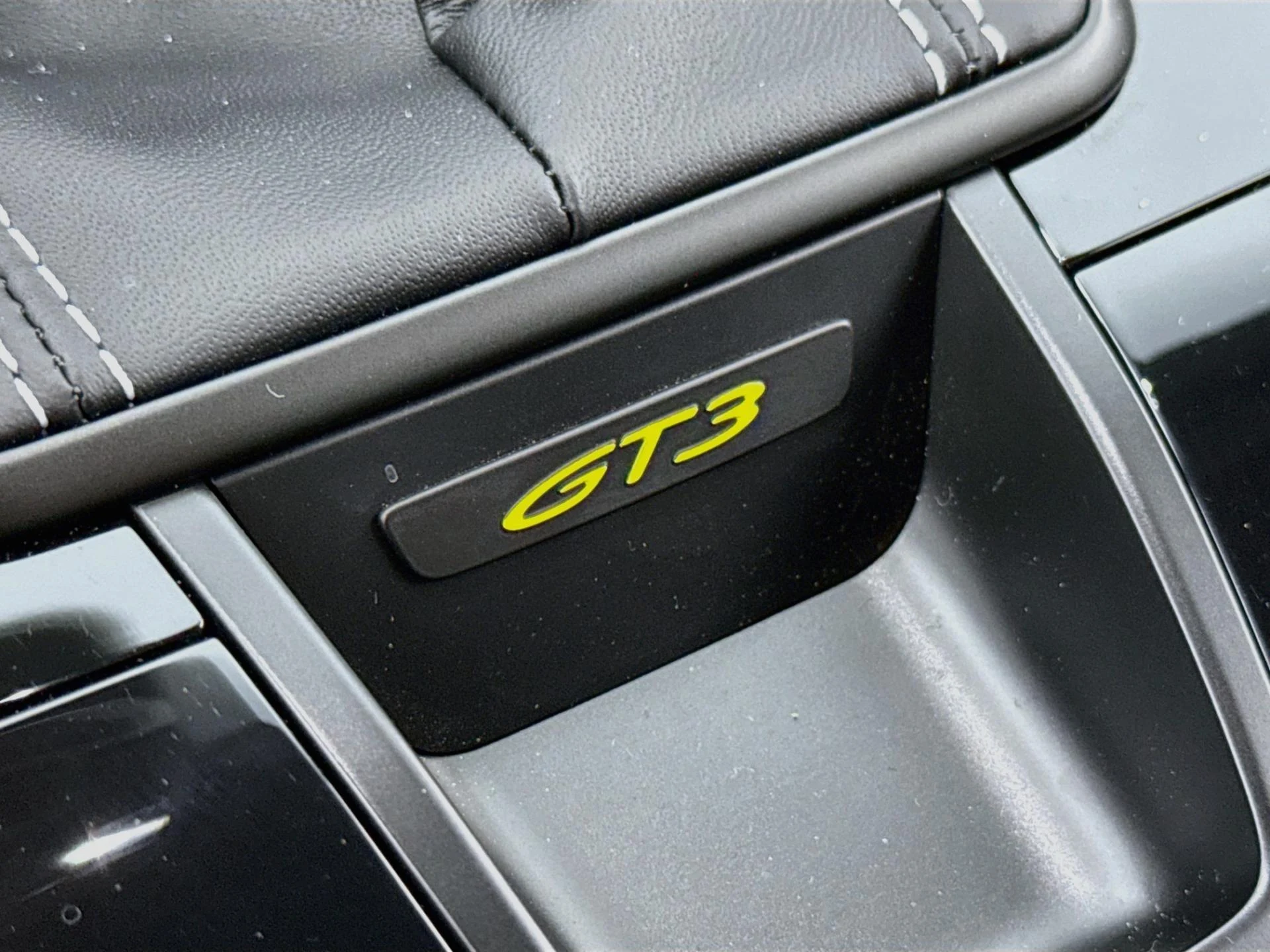 mph007_3249541405_Used_2026_Porsche_911_GT_3_1786481336_73f1e69911