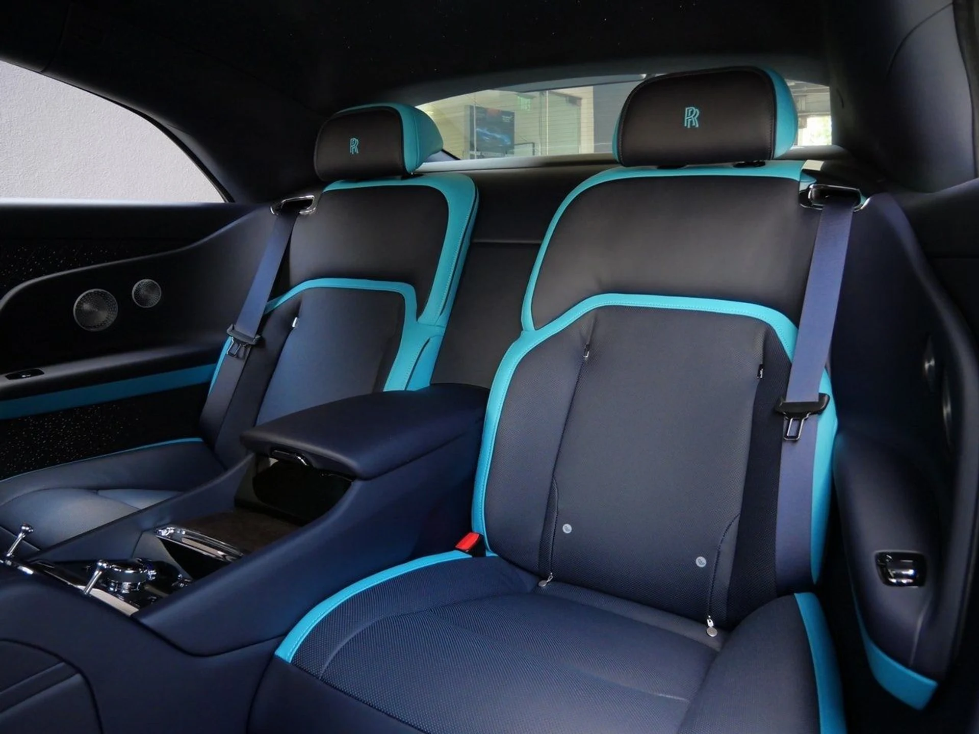 mph007_3254454705_2a6c433a1257af07f78a44ad398114b0x_cbf53d8bad