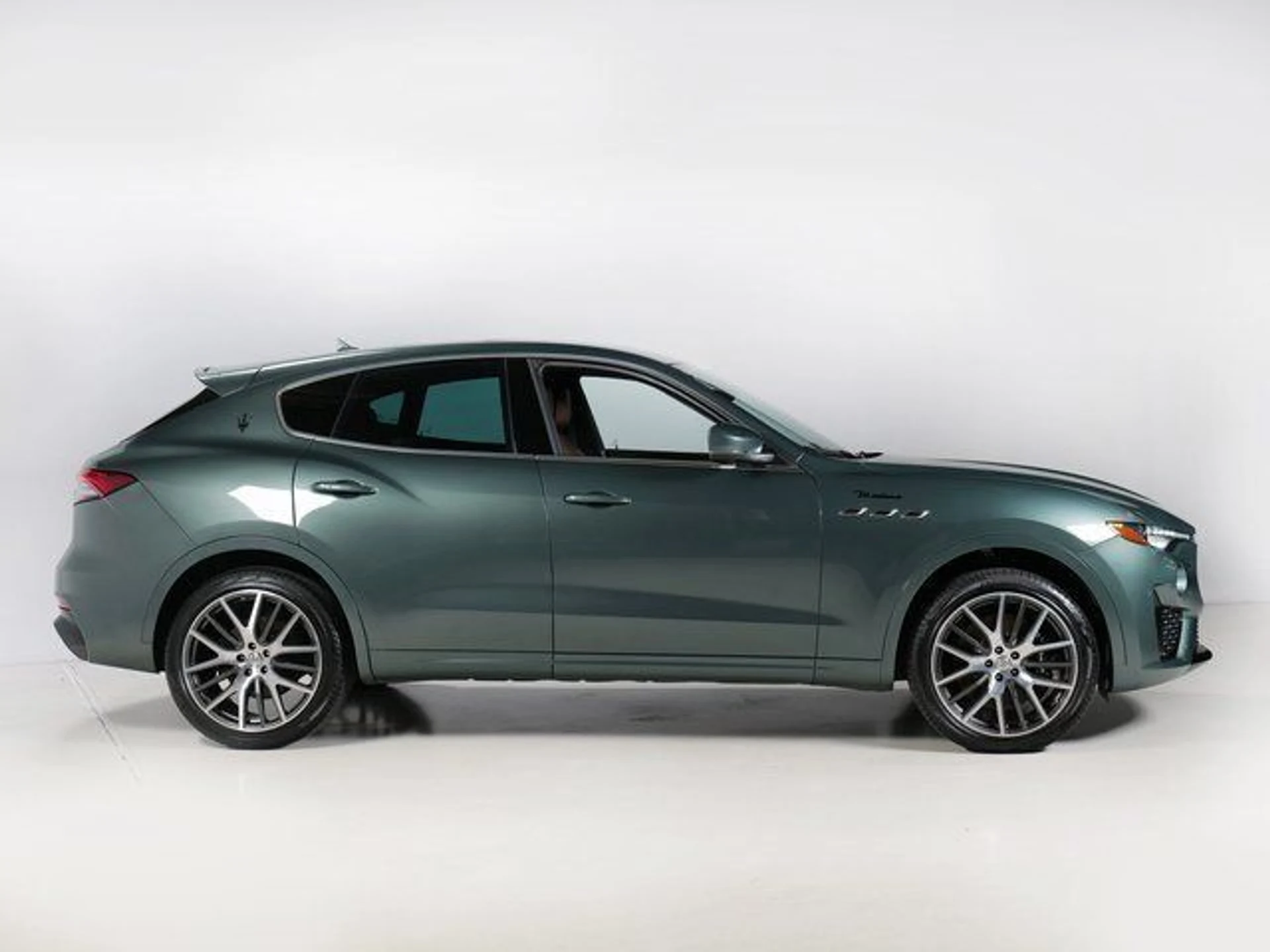 mph007_3257802506_690e2080c05bbbe7edf61cb093f8ae63_e84dd12283