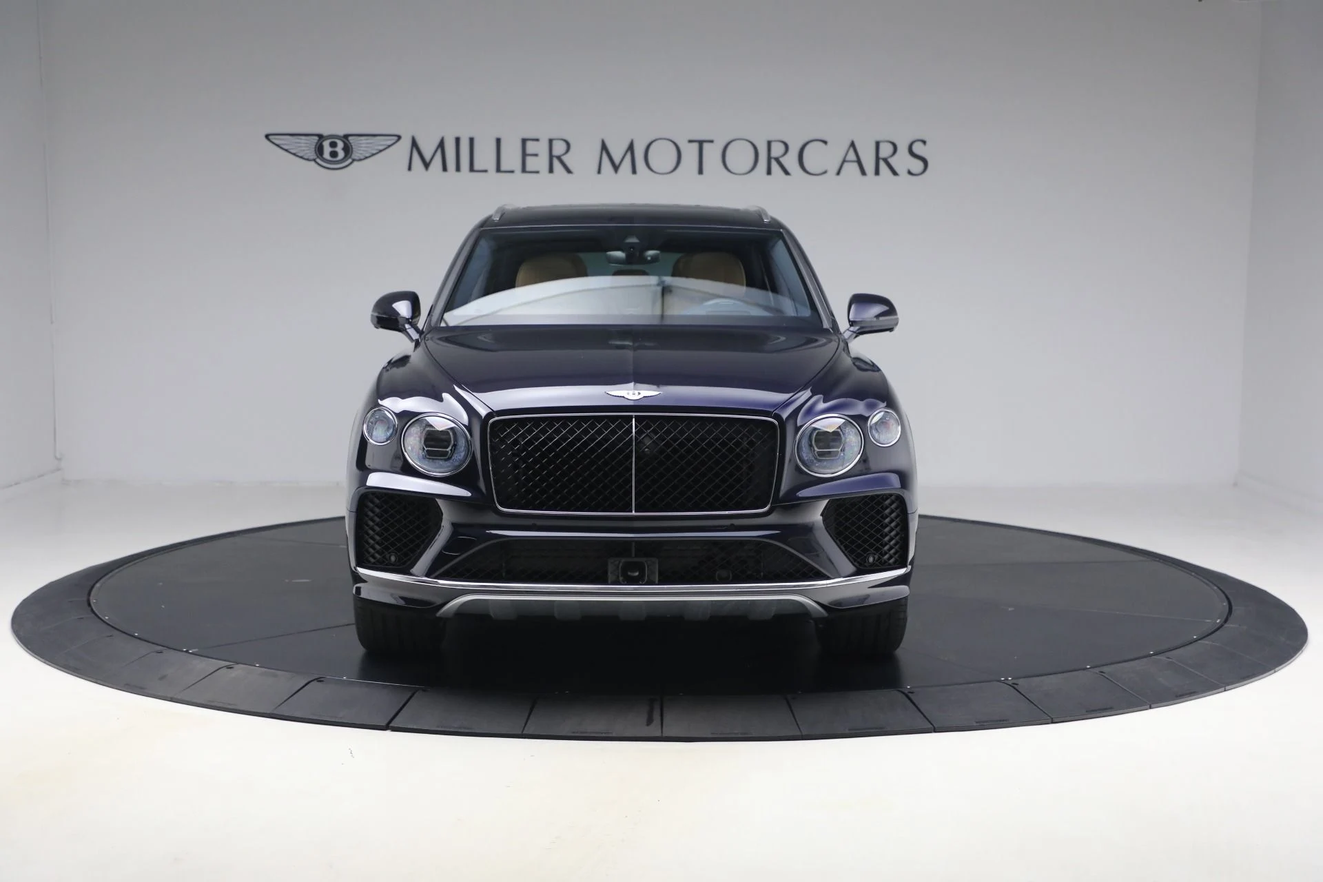 mph007_3262432323_Used_2024_Bentley_Bentayga_EWB_V8_1768588174_6f19e40b2c