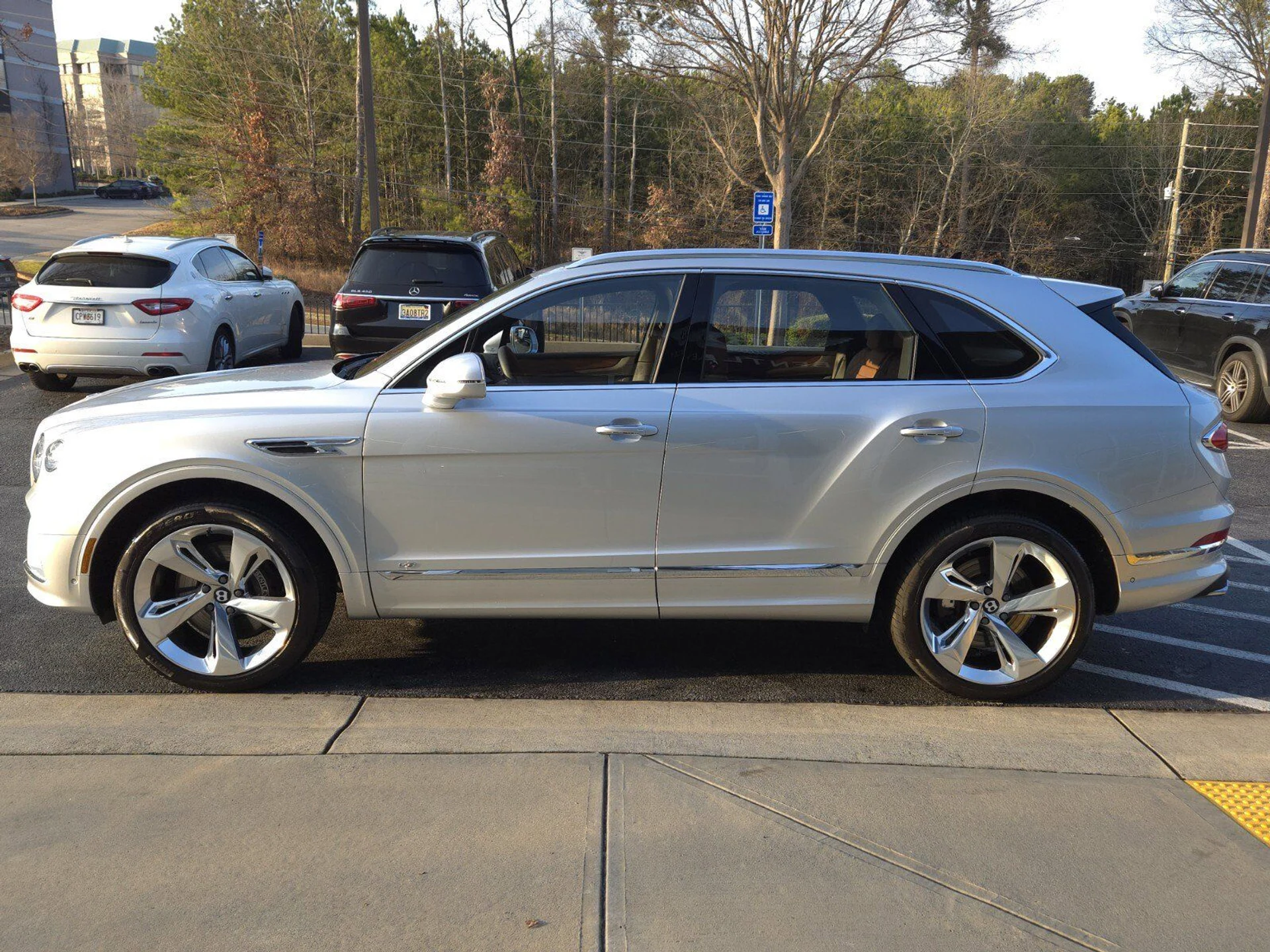 mph007_3263045781_ccbc38a6daae41fb523d86368fcaa78dx_5dfe63875f