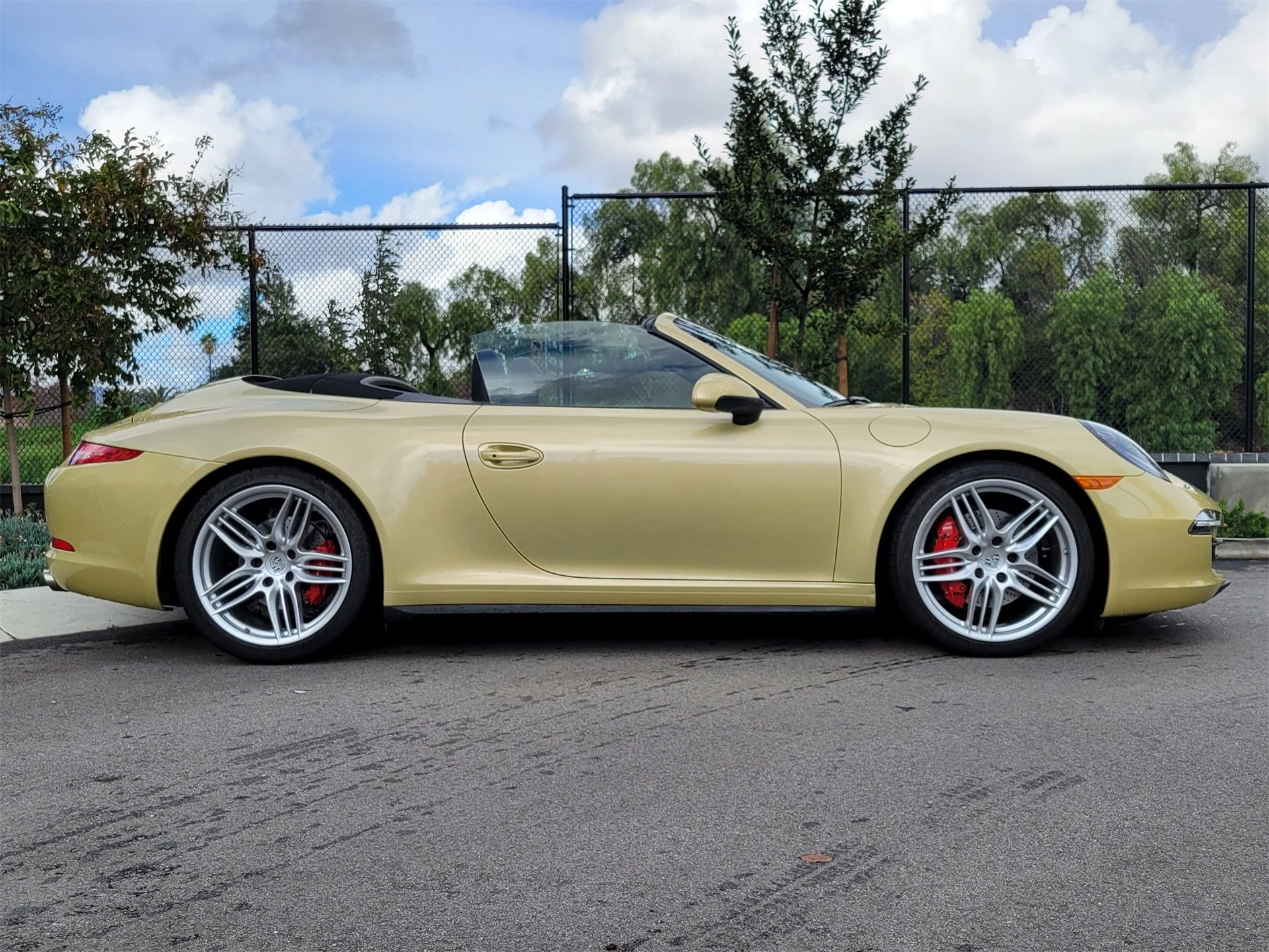 mph007_3264564922_2301e3b3f763a4f5f9a1036d8cb081a2_9e37c05efd