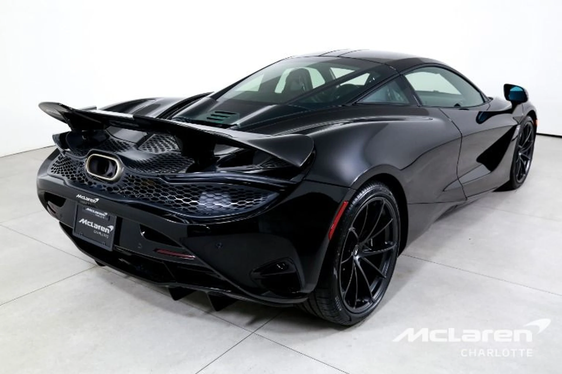 mph007_3265005594_Used_2027_Mc_Laren_750_S_592d9b30c8