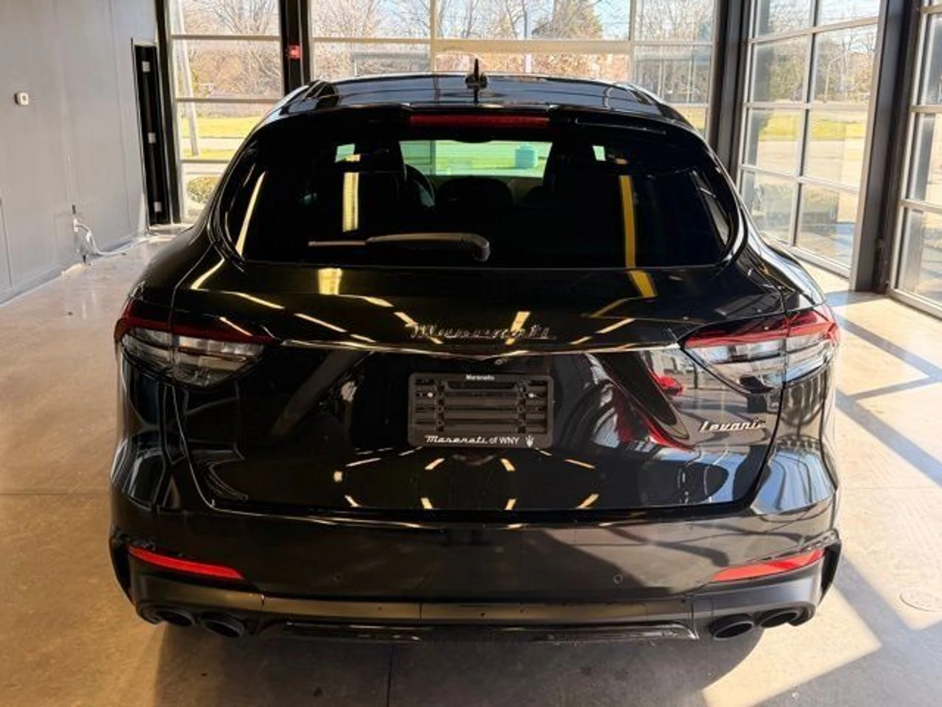 mph007_3265651657_9176a837c30dc27df4e522f329ab57ed_7208185002