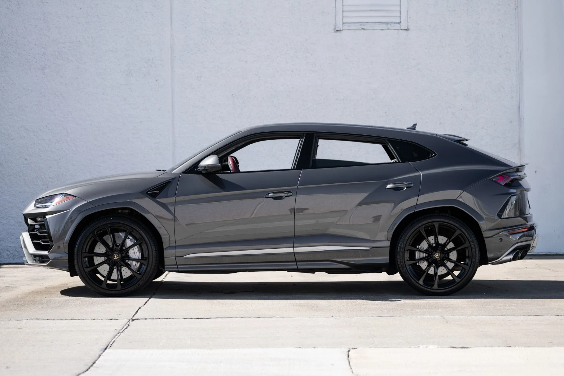 mph007_3266636846_Used_2021_Lamborghini_Urus_1768598799_50e751ec2c