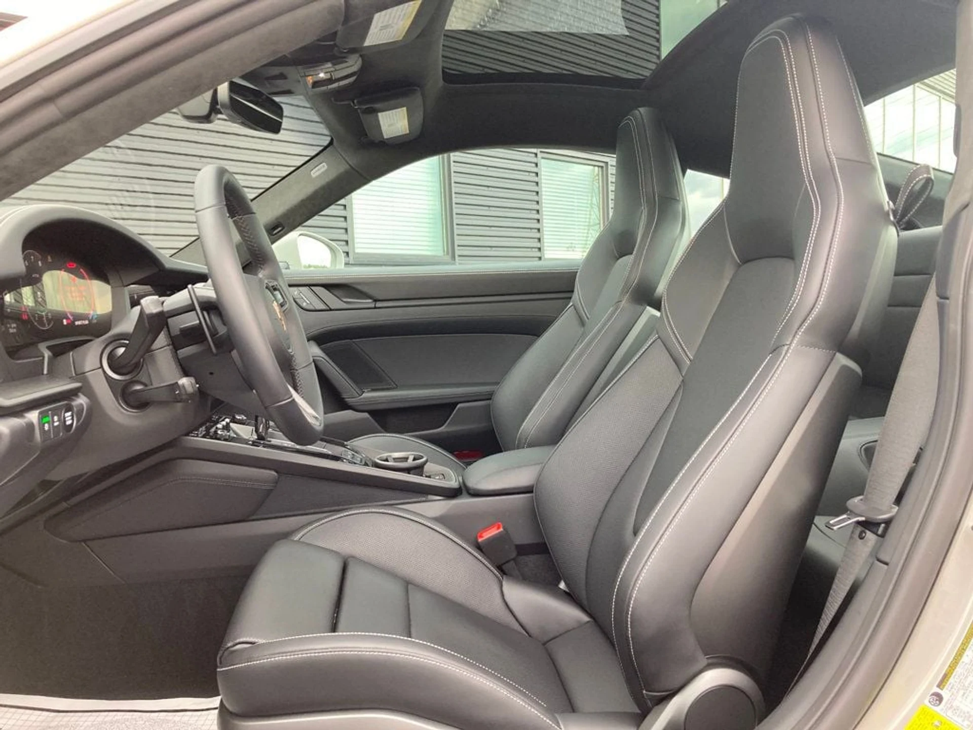 mph007_327177540_1e5458f6d0107482c9d6e4f40081e6c1_61cfab7195