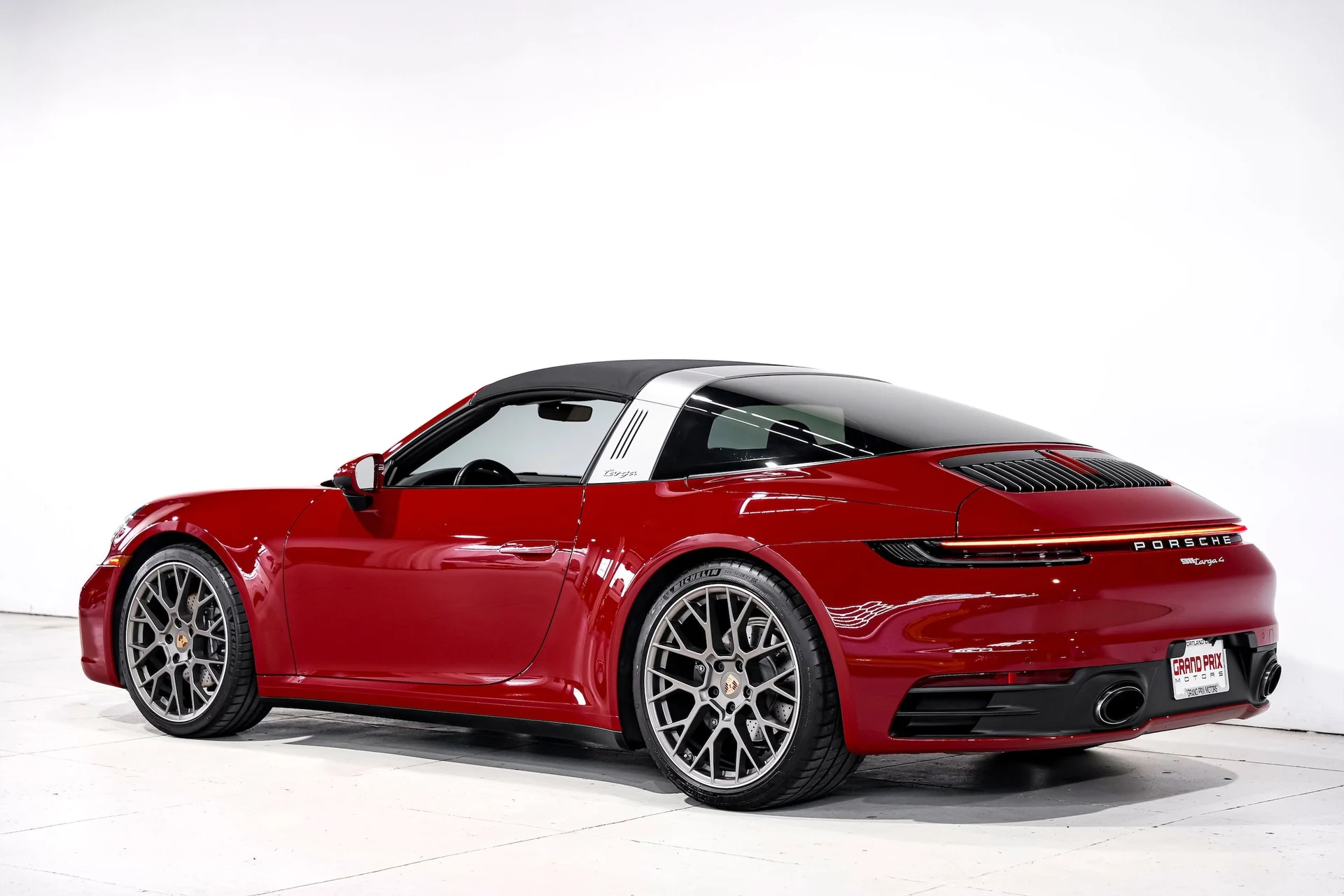 mph007_3299865680_c9f8ea0b2b516457797a473d62a6386cx_9a74a25b7f