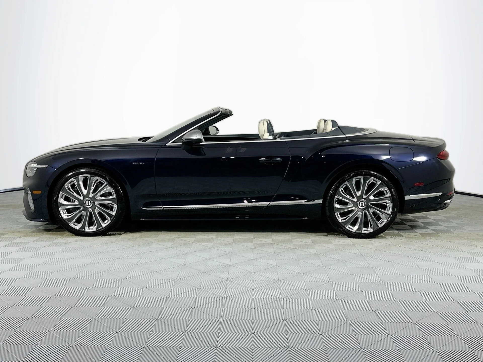 mph007_3306521197_8_c08ed484a6