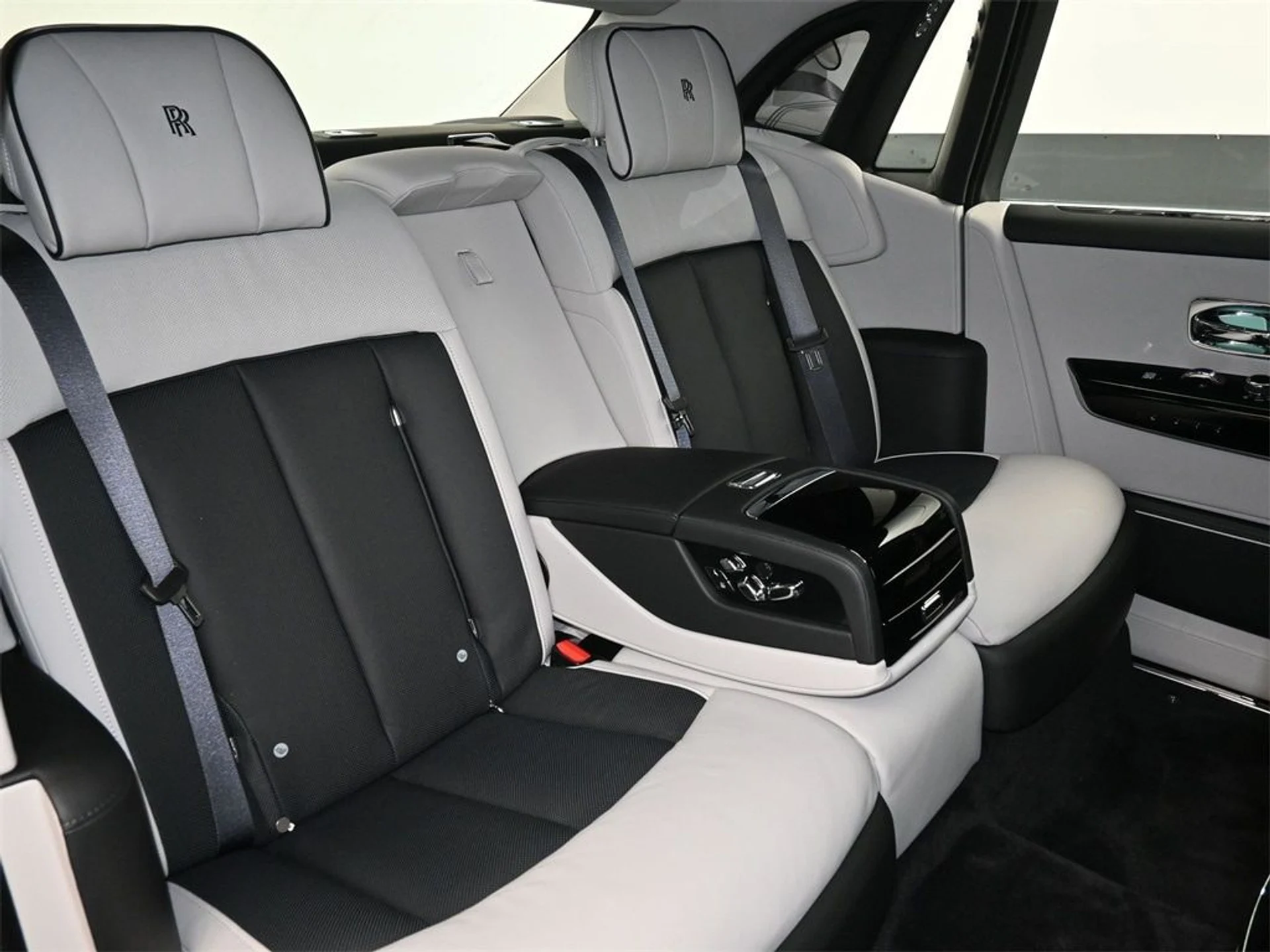 mph007_3310824238_4bcf5b80b0f80f37f06dd1591cc2283cx_e3c5610e05