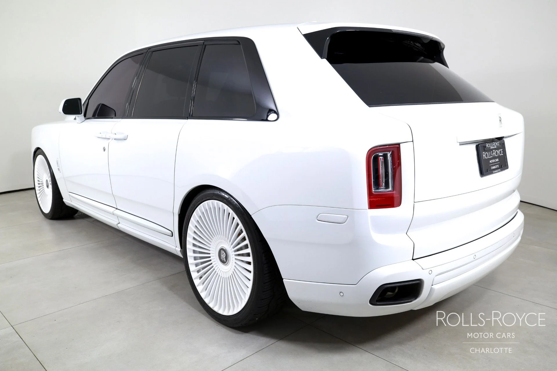 mph007_3319064115_Used_2021_Rolls_Royce_Cullinan_1754591568_58acd53a2a