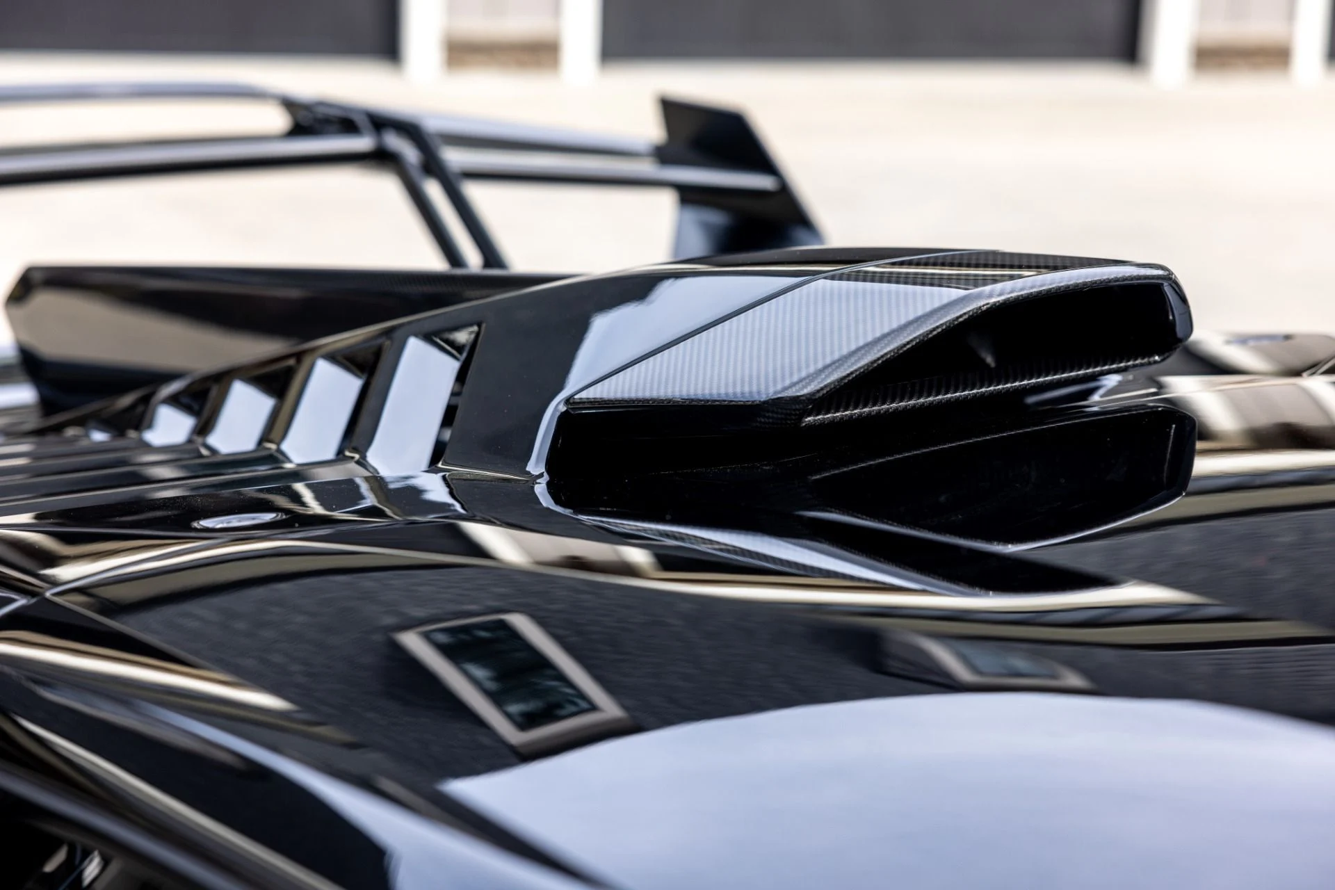 mph007_3322795965_Used_2021_Lamborghini_Huracan_STO_1781723231_ac2328836c