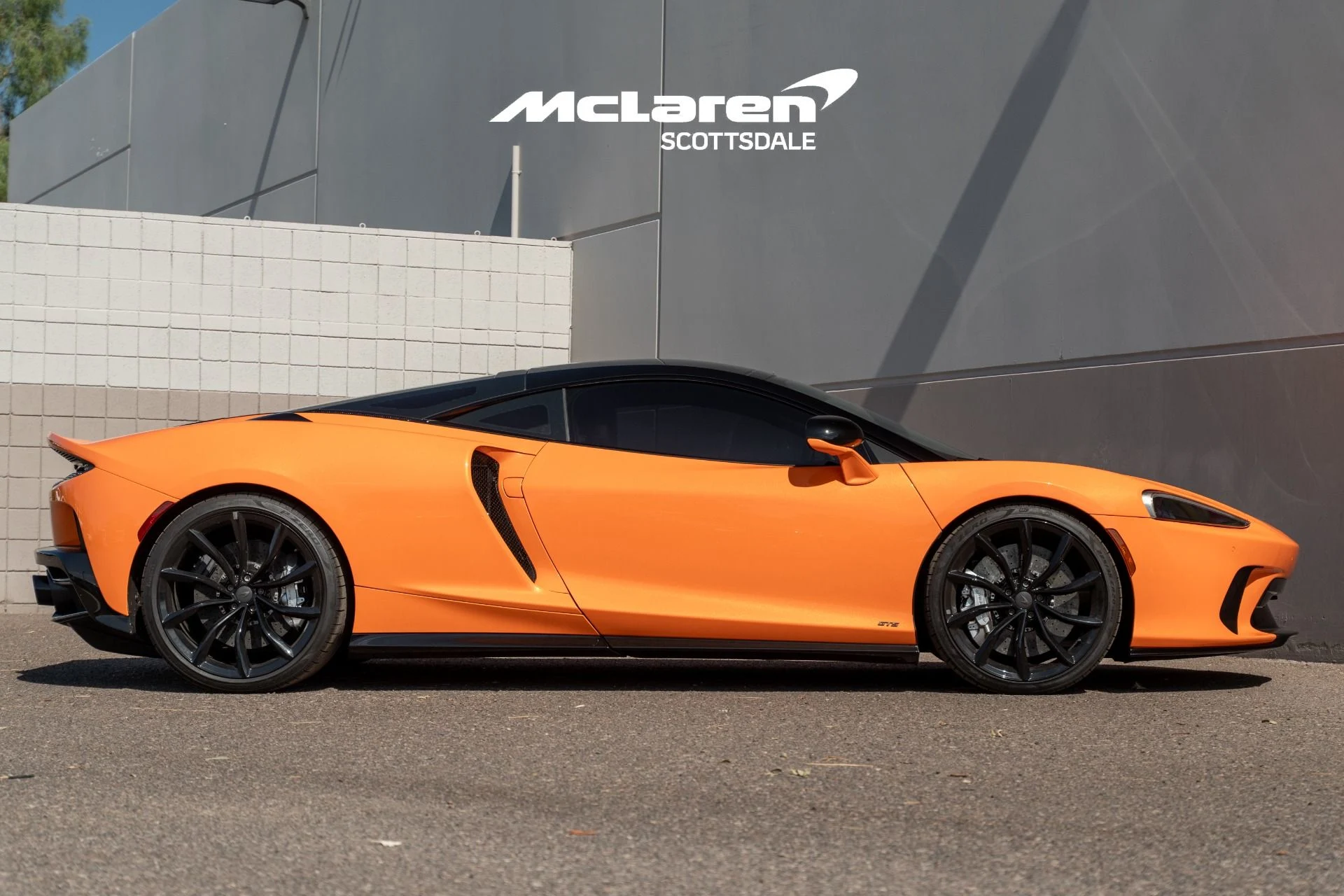 mph007_3323343613_Used_2025_MCLAREN_GTS_1784921766_1ab3051474