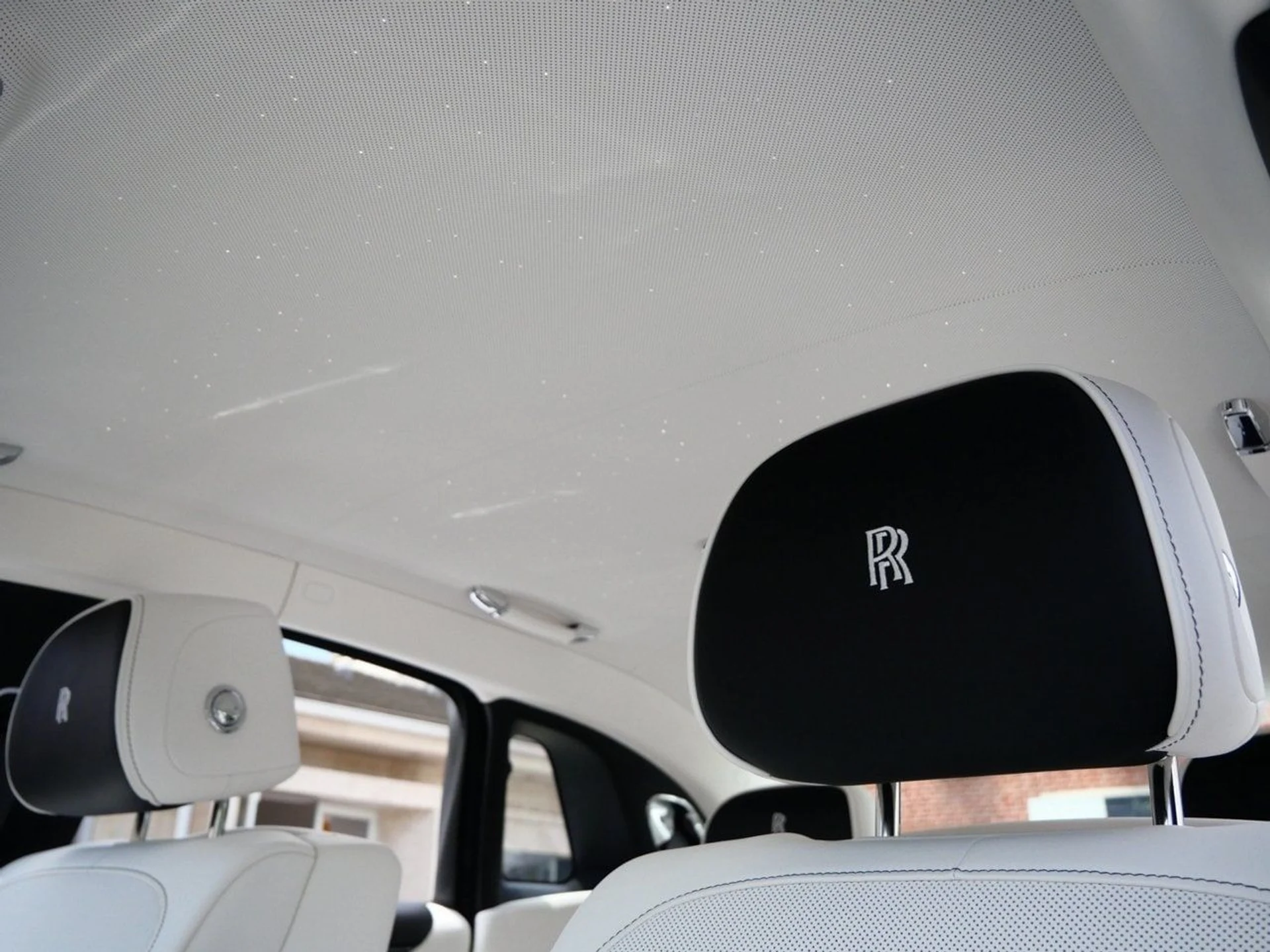 mph007_3330878281_2370e1d6cb8a9ce08a06783a932a368bx_5b4932286f