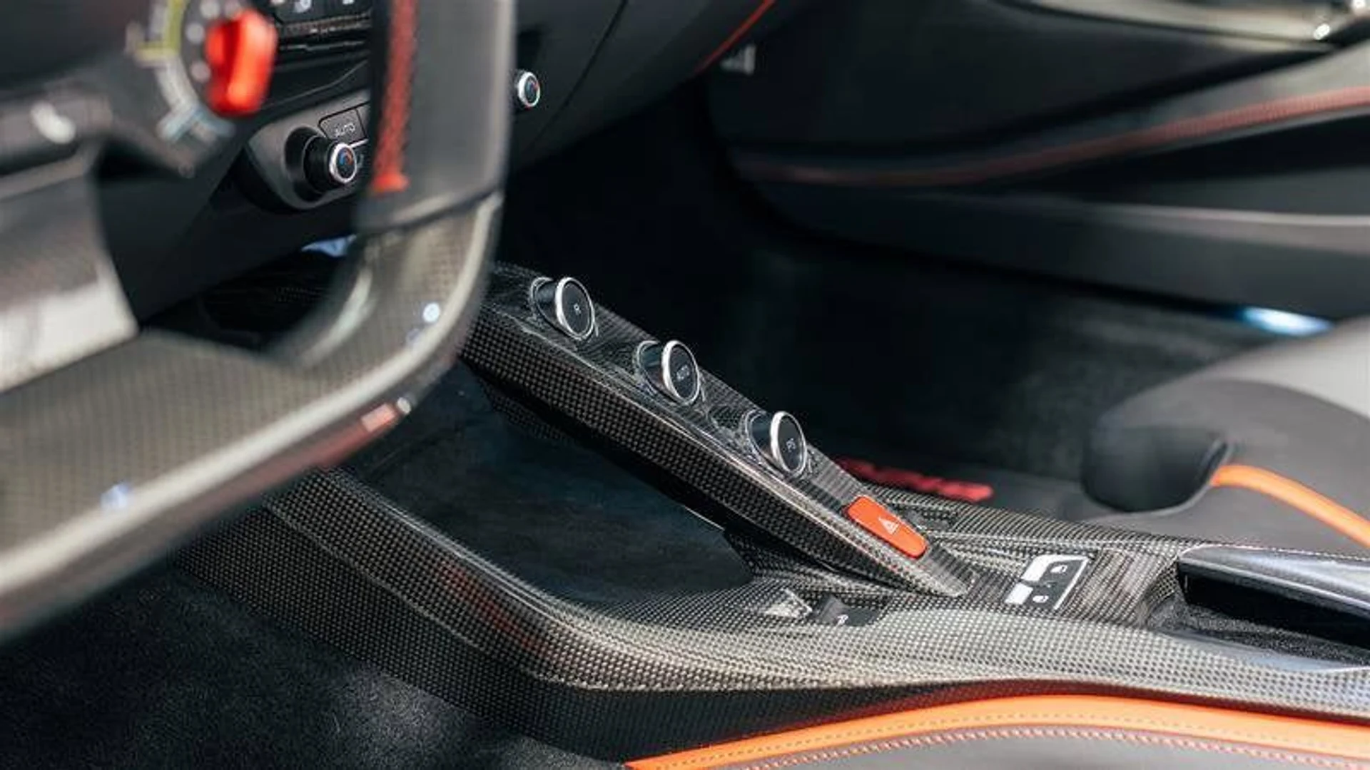 mph007_3340172239_0176beae565e45bca4bbb9082a47febb_8cc6704cc7