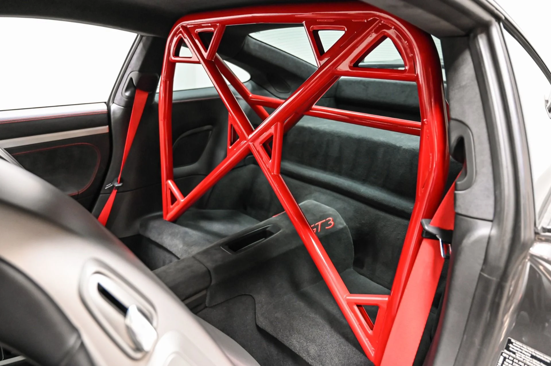 mph007_334485307_Used_2015_Porsche_911_GT_3_1749853889_c5cd8c90a7