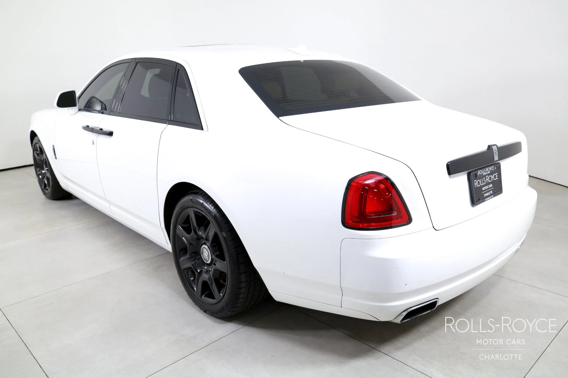 mph007_3345336723_Used_2014_Rolls_Royce_Ghost_1757714696_d83f15070b
