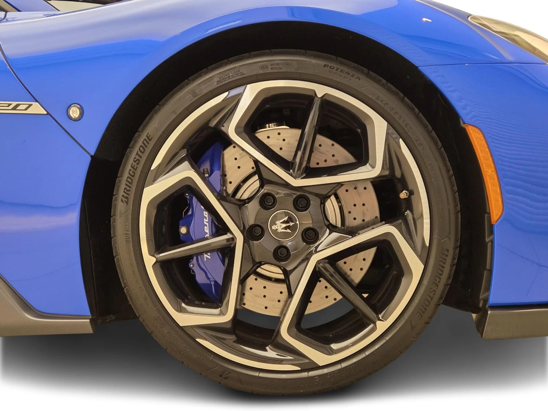 mph007_3346382373_Used_2023_Maserati_MC_20_1753164701_9e11b40a33