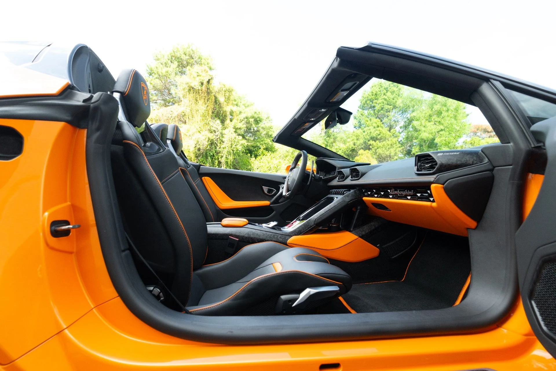 mph007_3357354733_Used_2021_Lamborghini_Huracan_EVO_Spyder_1758042504_031a2c3612