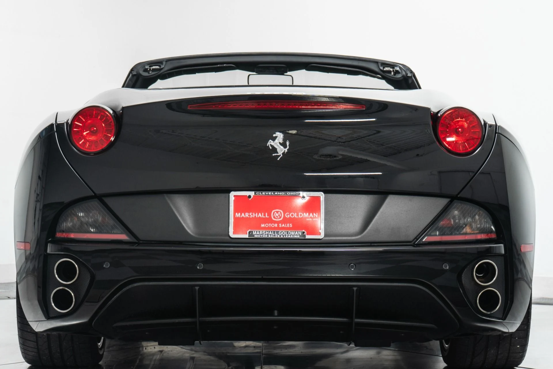 mph007_3367921439_Used_2014_Ferrari_California_1755618260_5ea856801a