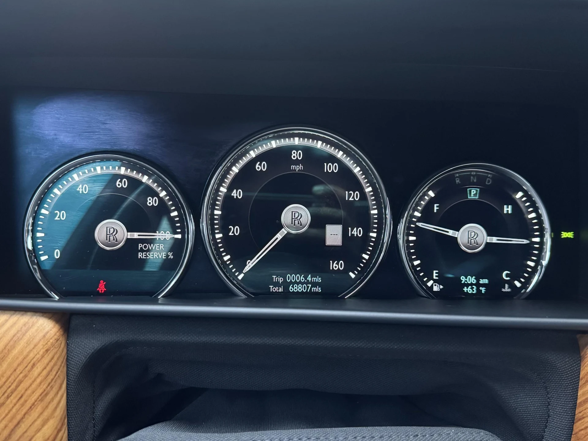 mph007_3372267249_489632217_69745bd3601b5c3fd3f2a855_935ecd803f