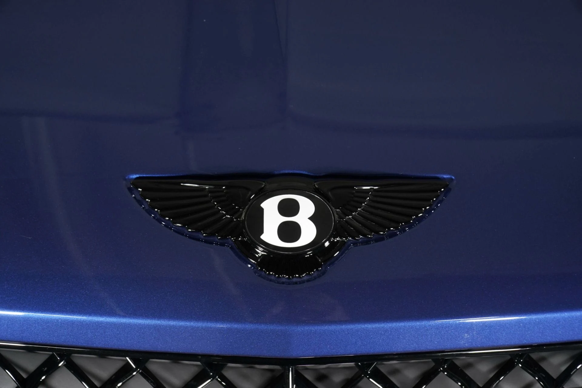 mph007_3381047270_New_2026_Bentley_Bentayga_Speed_1771893076_d692f3dc3c