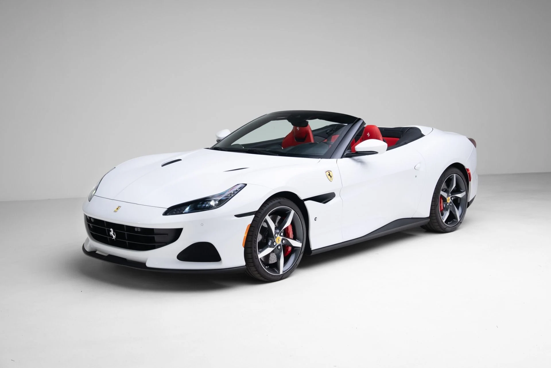 mph007_3406979038_Used_2022_Ferrari_Portofino_M_1771016640_cb83be1ba1