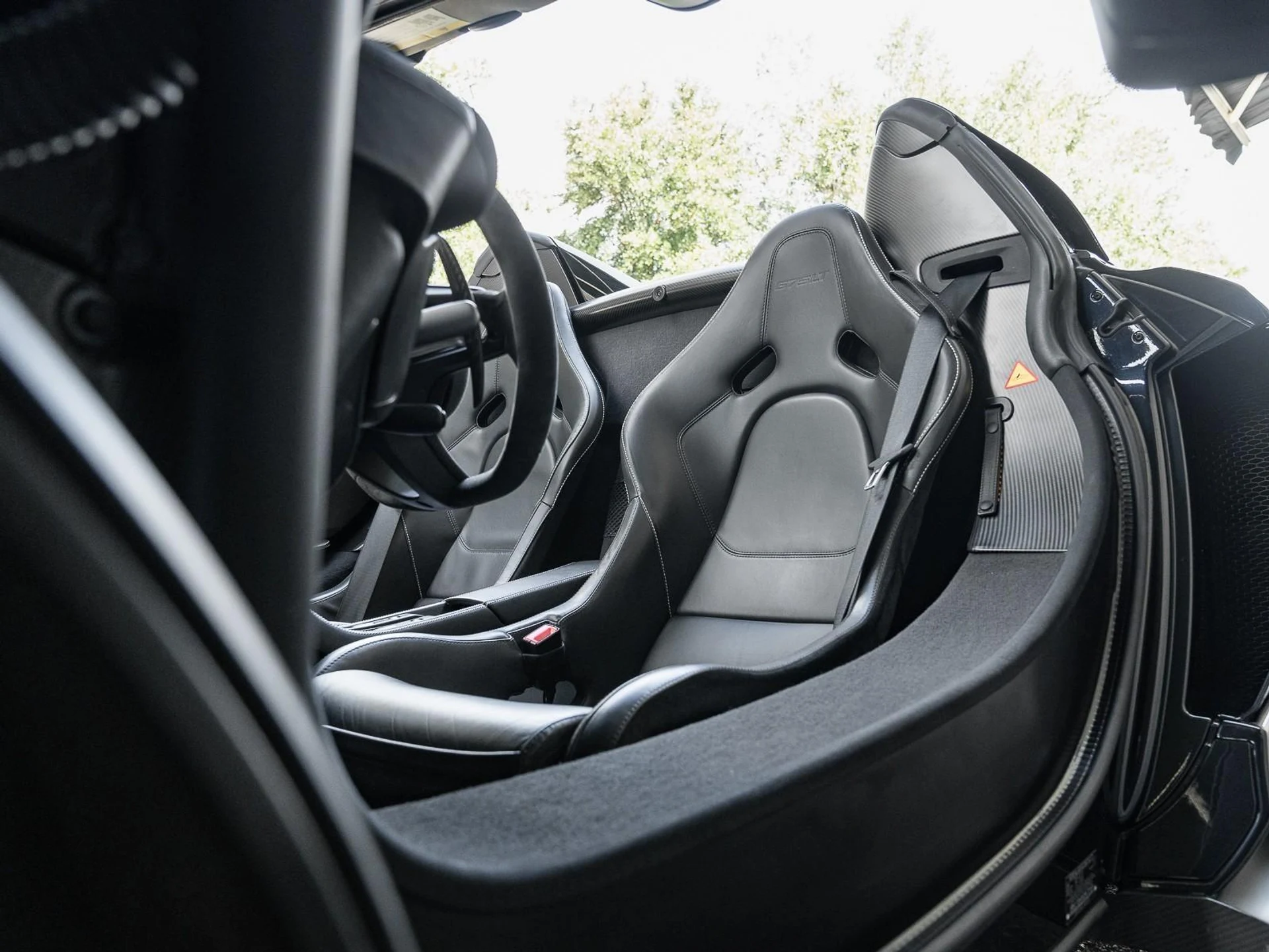 mph007_3409504648_Used_2016_Mc_Laren_675_LT_1755029234_9f0c5b1c98