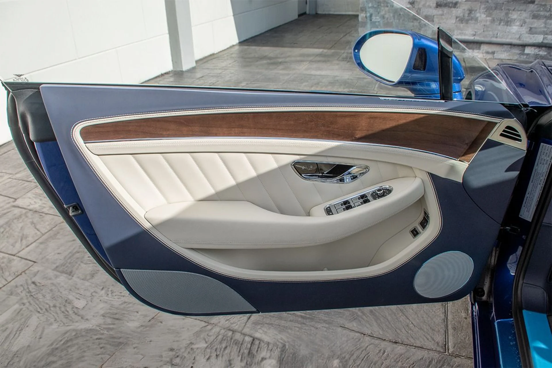 mph007_3410449489_Used_2024_Bentley_Continental_GT_Edition_8_1764625683_1bfe178b5e