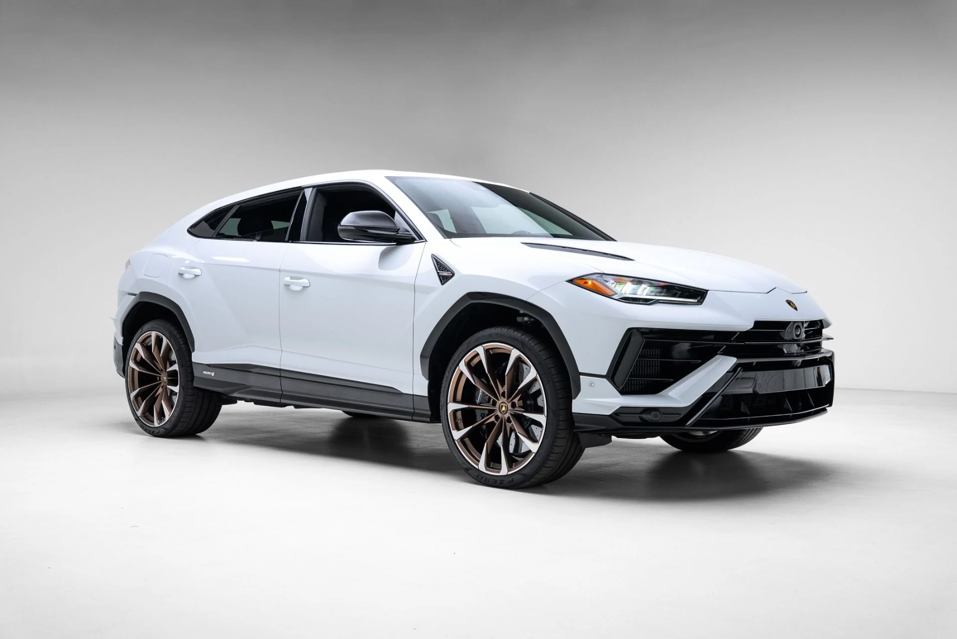 mph007_3414839722_Used_2024_Lamborghini_Urus_S_1774974370_535d60e2ab