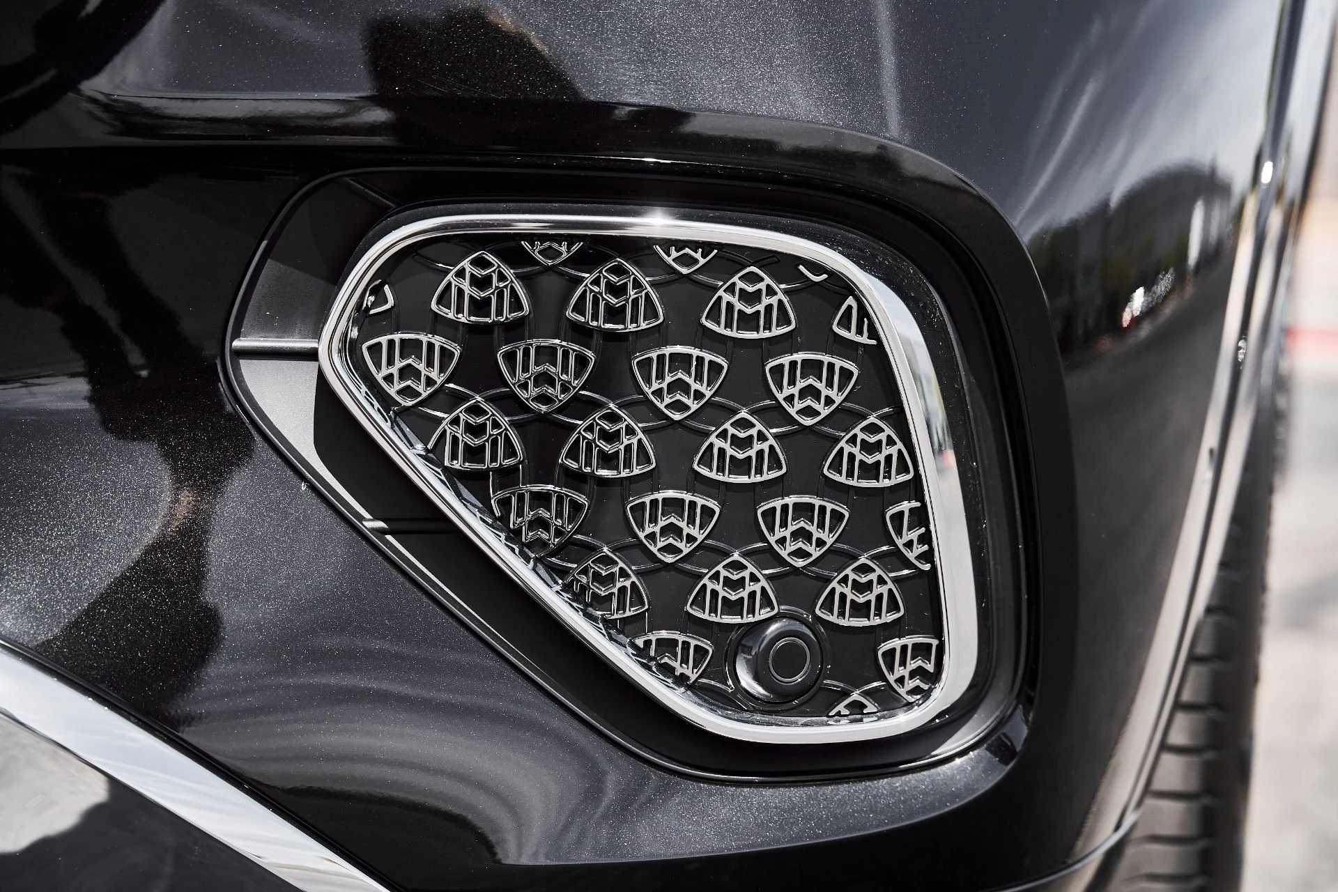 mph007_341616536_Used_2026_Mercedes_Benz_GLS_Maybach_GLS_600_1776732745_8ea4f679ab