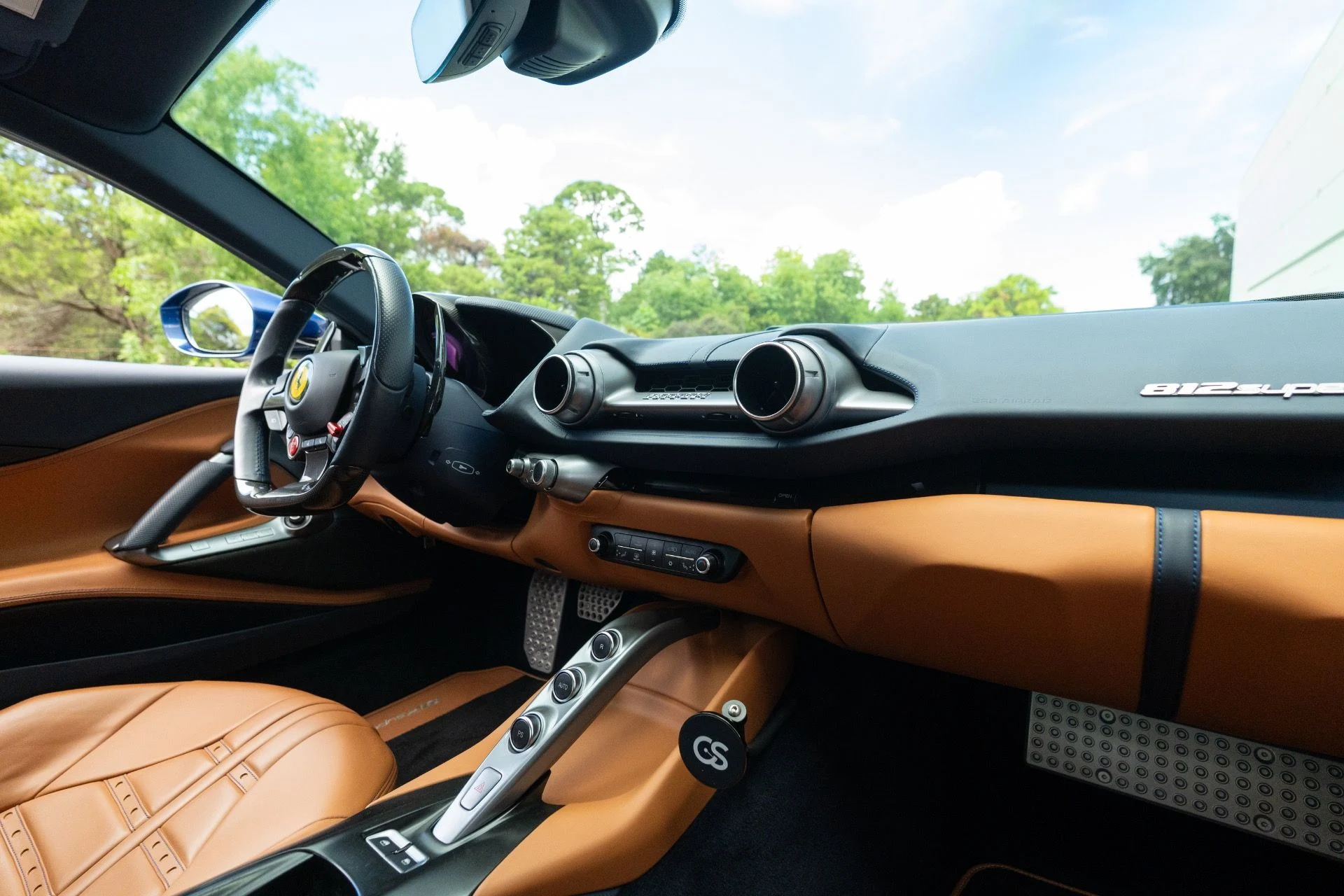 mph007_3417025776_Used_2020_Ferrari_812_Superfast_1758742343_bdb4a32799