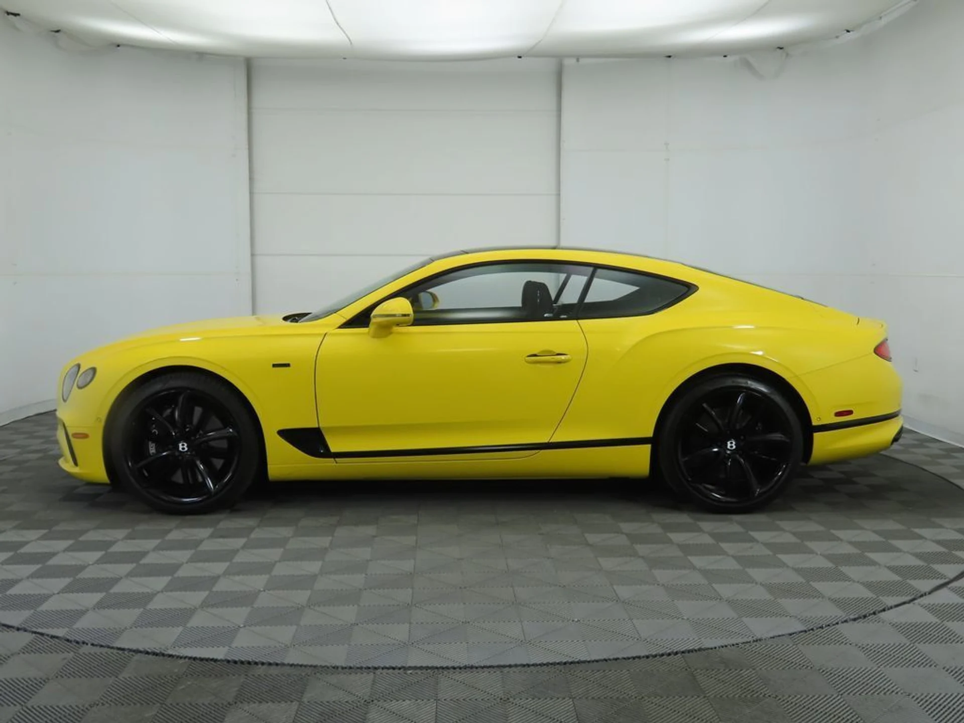 mph007_3425781744_used_2024_bentley_continental_gtv8coupe_8119_22788097_8_1024_f974eedd72