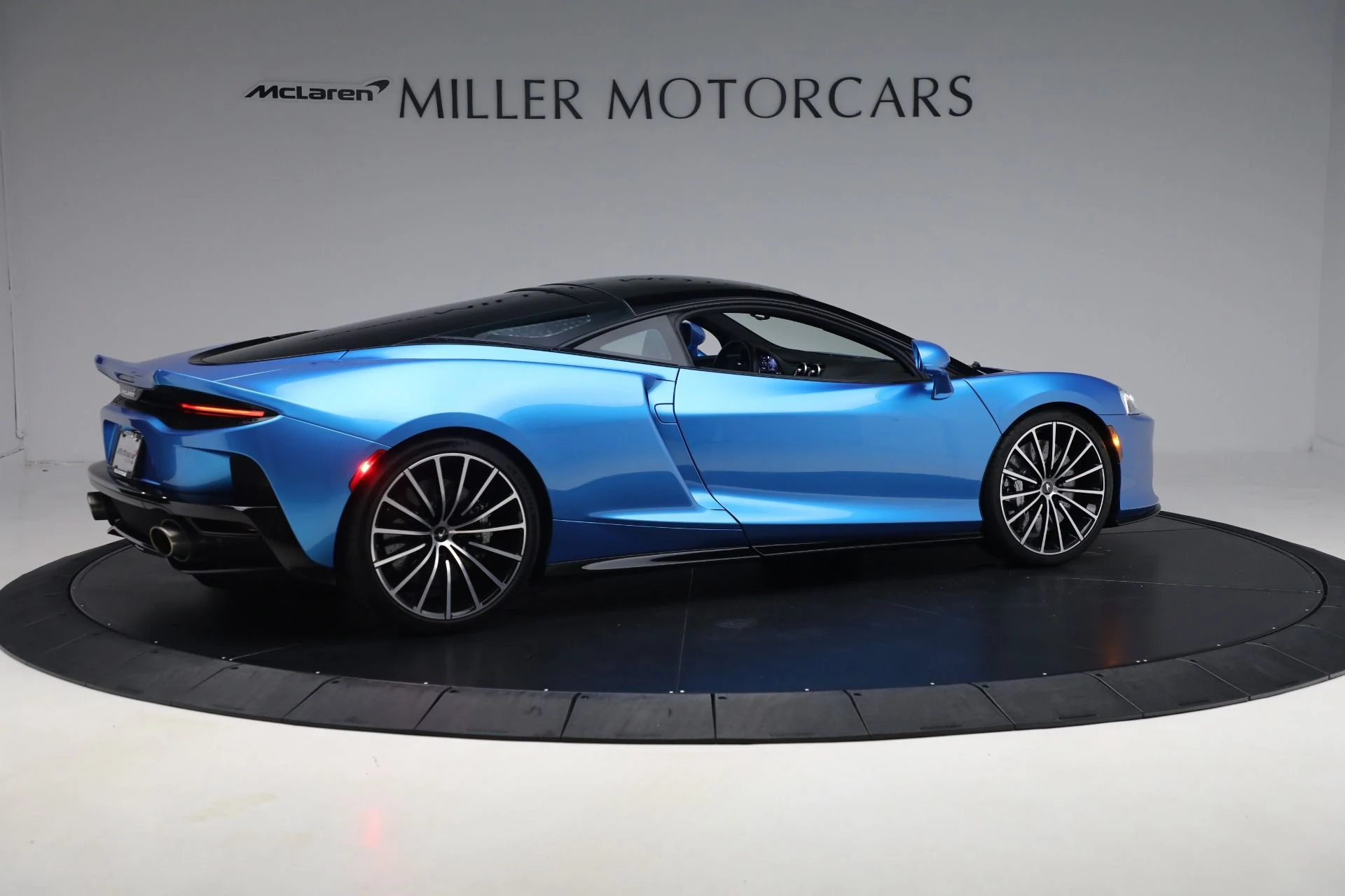 mph007_3426490332_Used_2021_Mc_Laren_GT_Luxe_c07b5deaf2