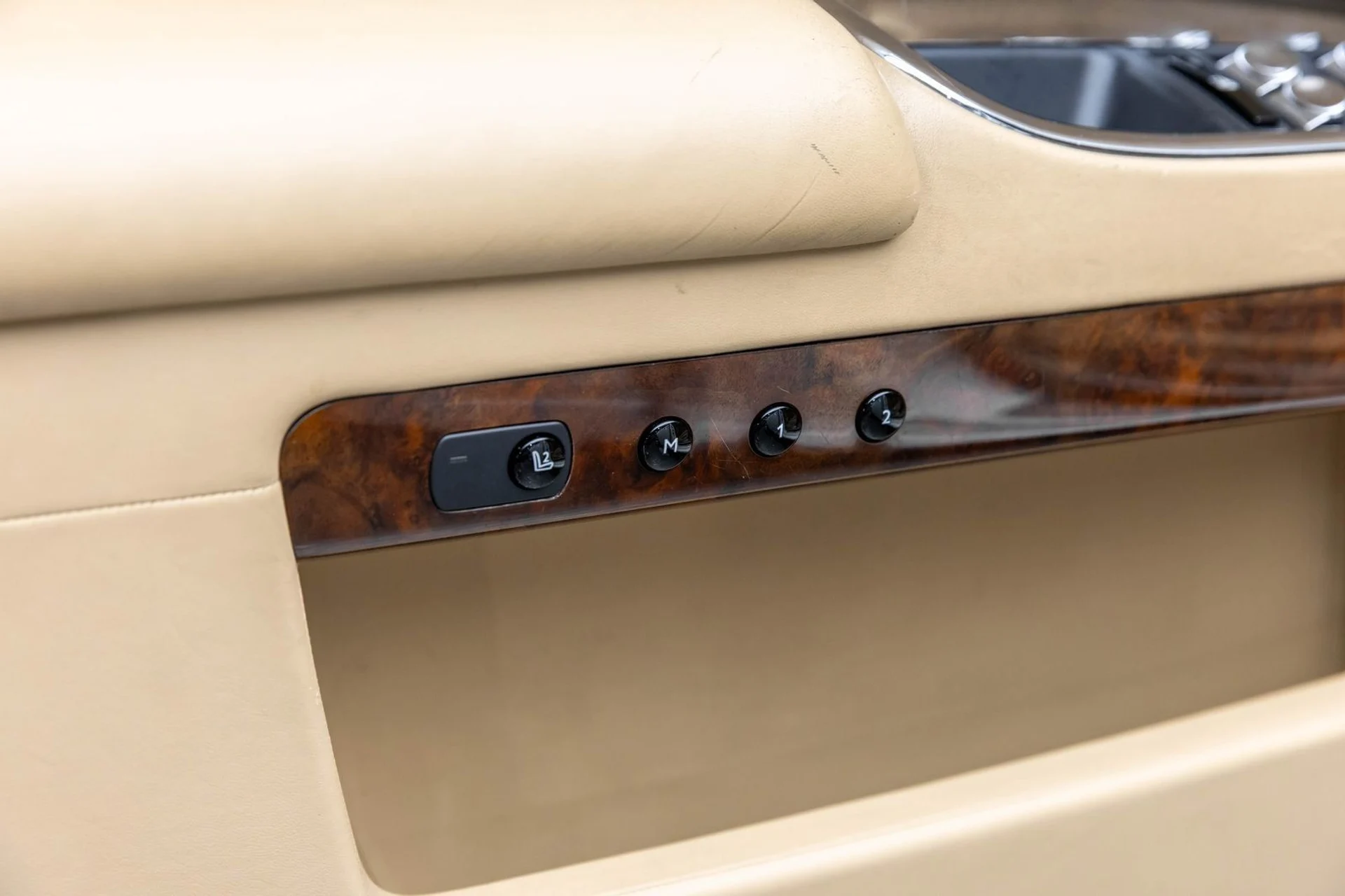 mph007_3428760727_8_ffbfd636dc