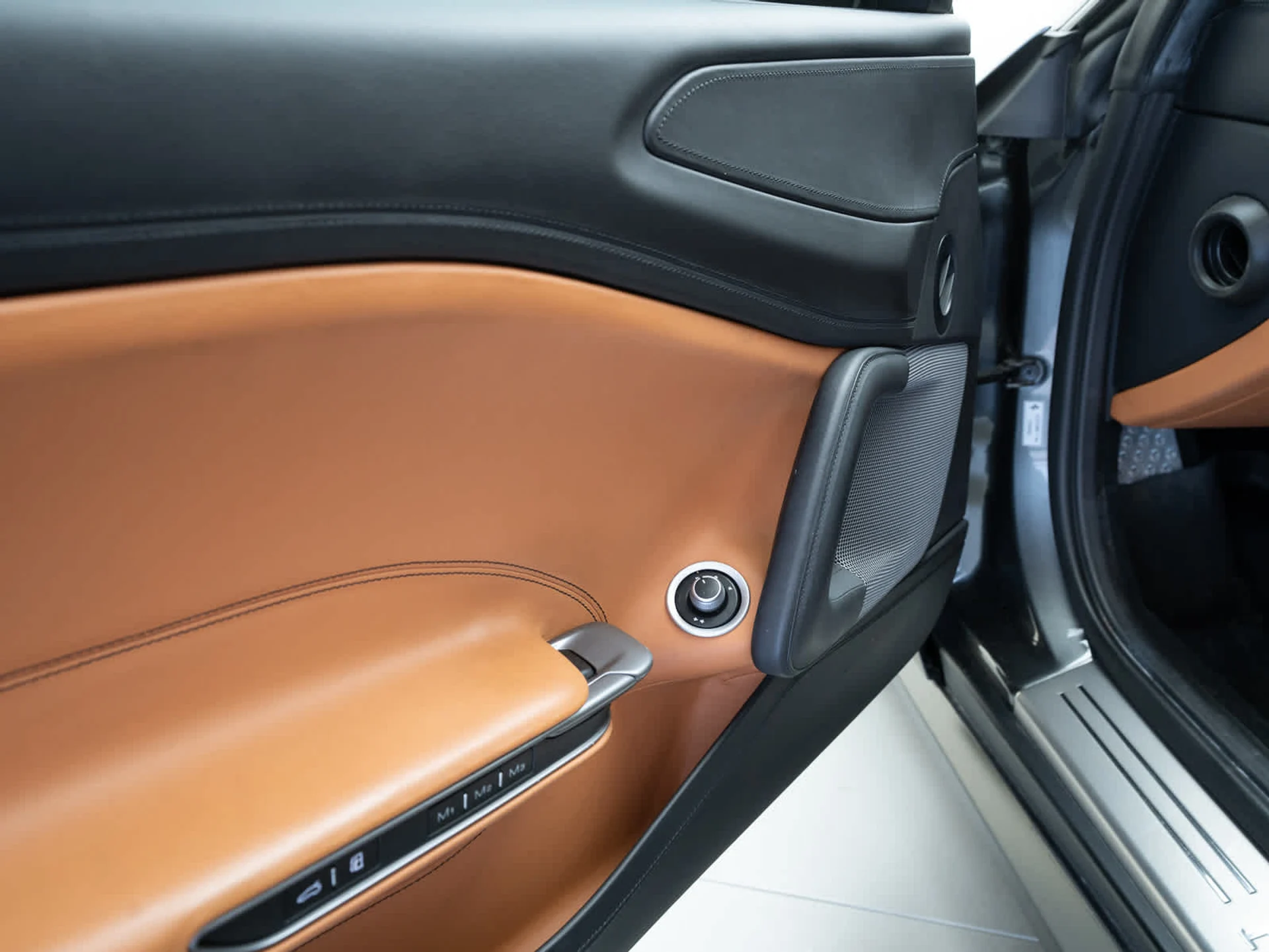 mph007_3429136363_55e32804bc37a34e9ccdec577f0b2c34x_9791b4053d