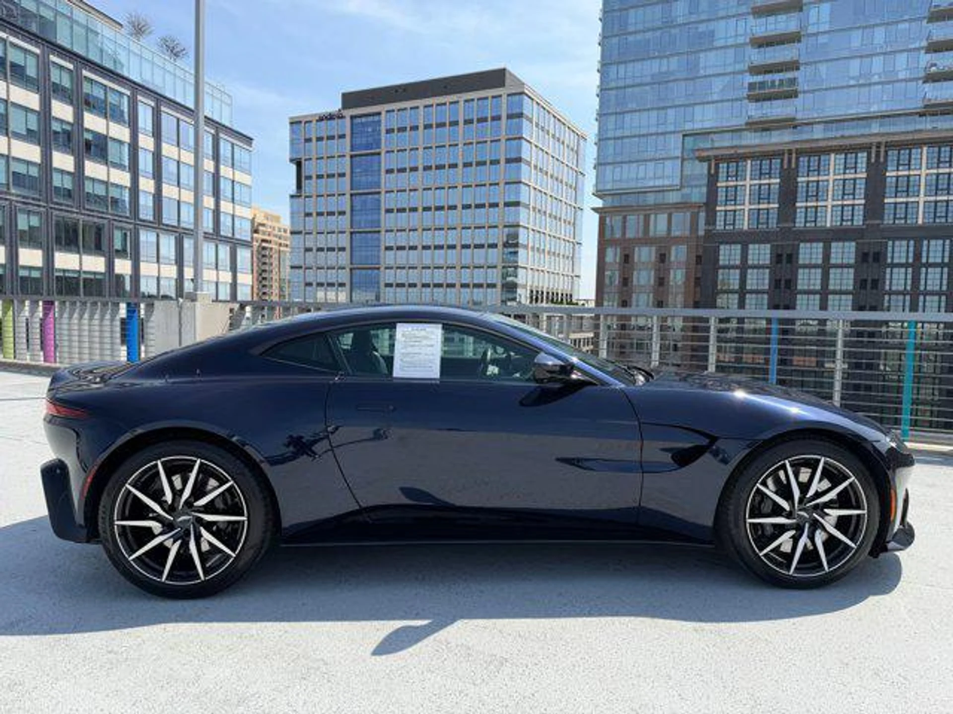 mph007_3435349888_EO_1_T_Ela_MM_6_L_Big_D_k8_N7jg_RJ_08_e5f6d8f7d2