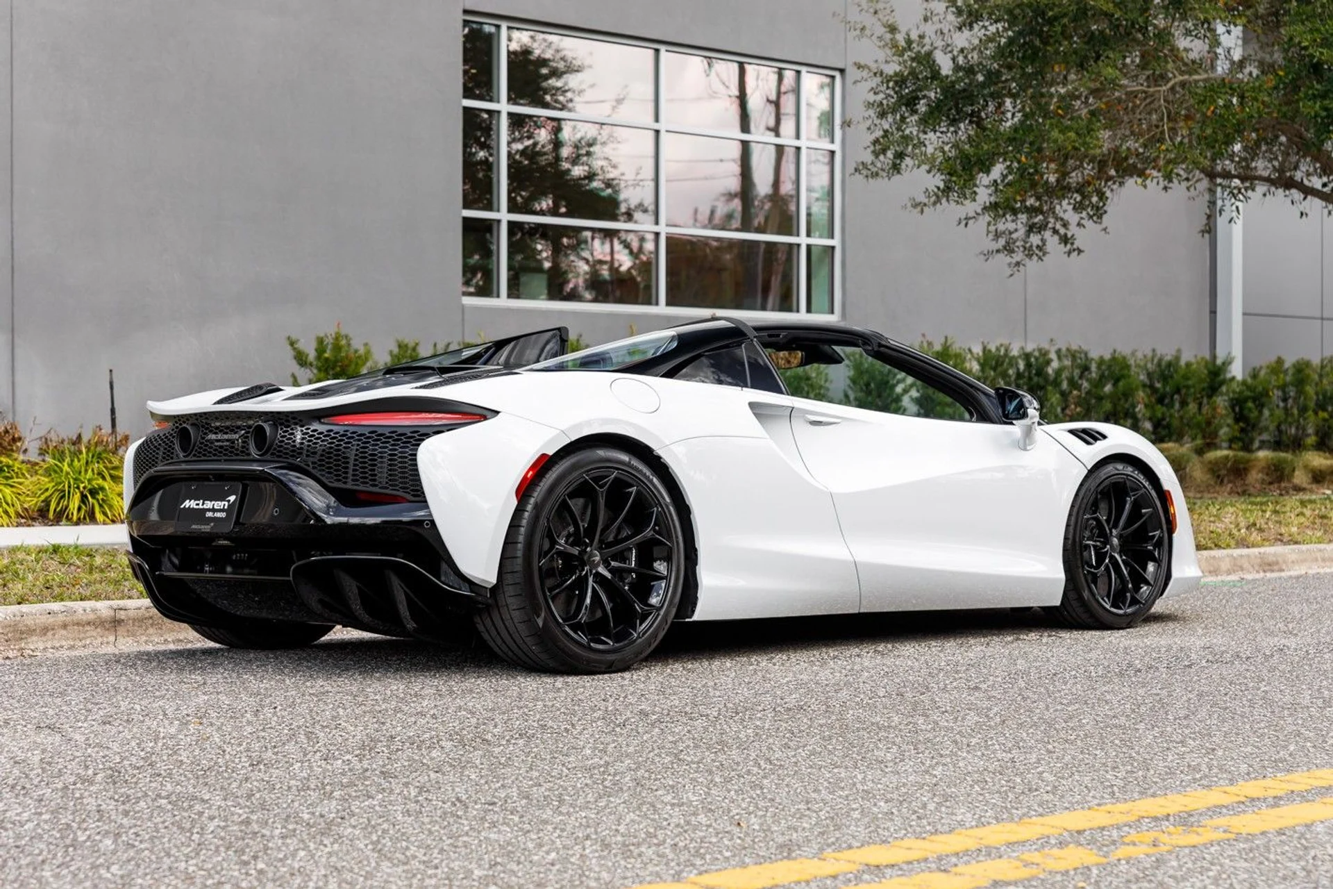 mph007_3439118847_658_p8_l_b59de2978e